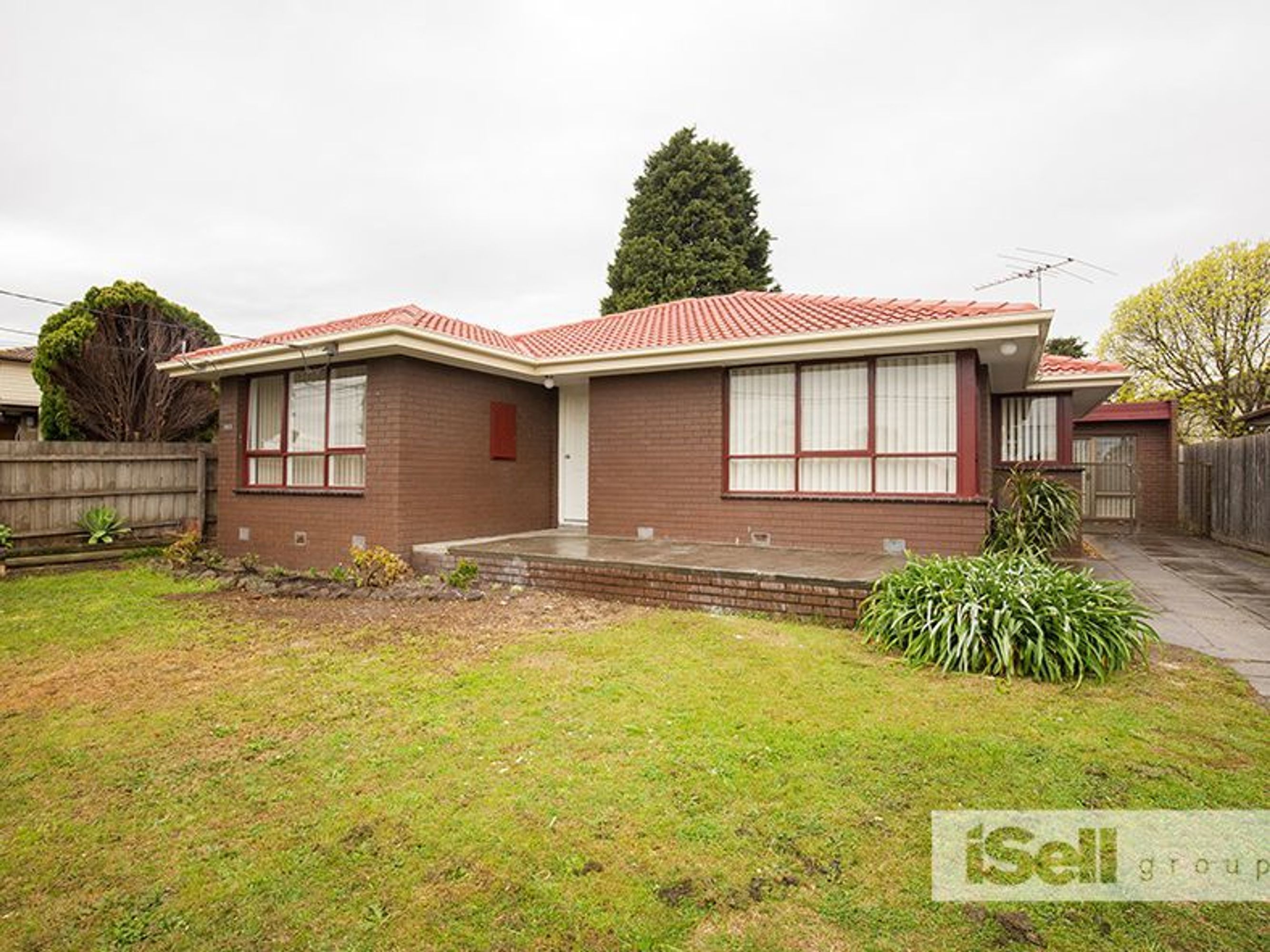 167 Bloomfield Road, Keysborough - Image 1