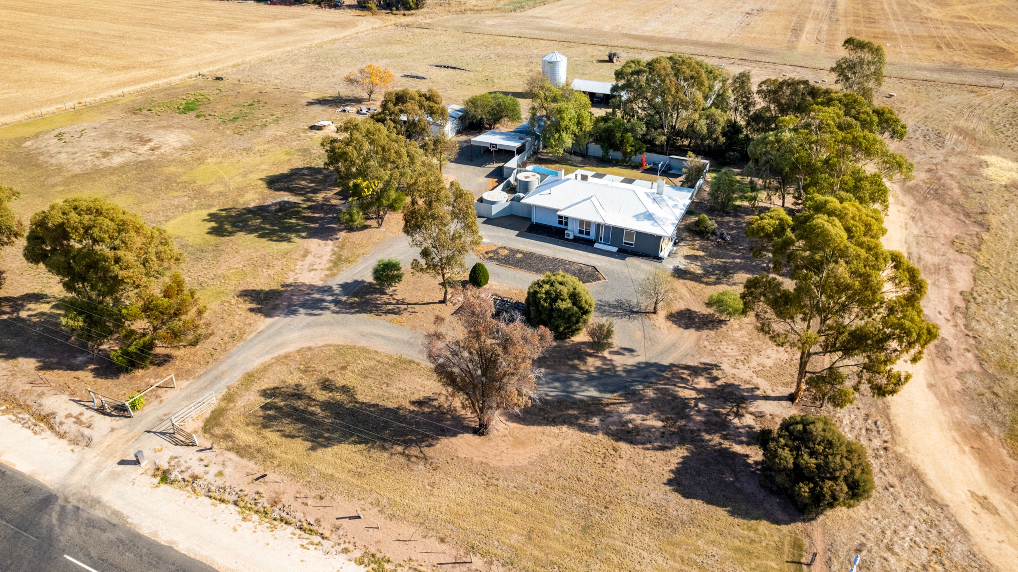 1096 Horsham-Lubeck Road, Drung VIC 3401, Drung - Thumbnail 2