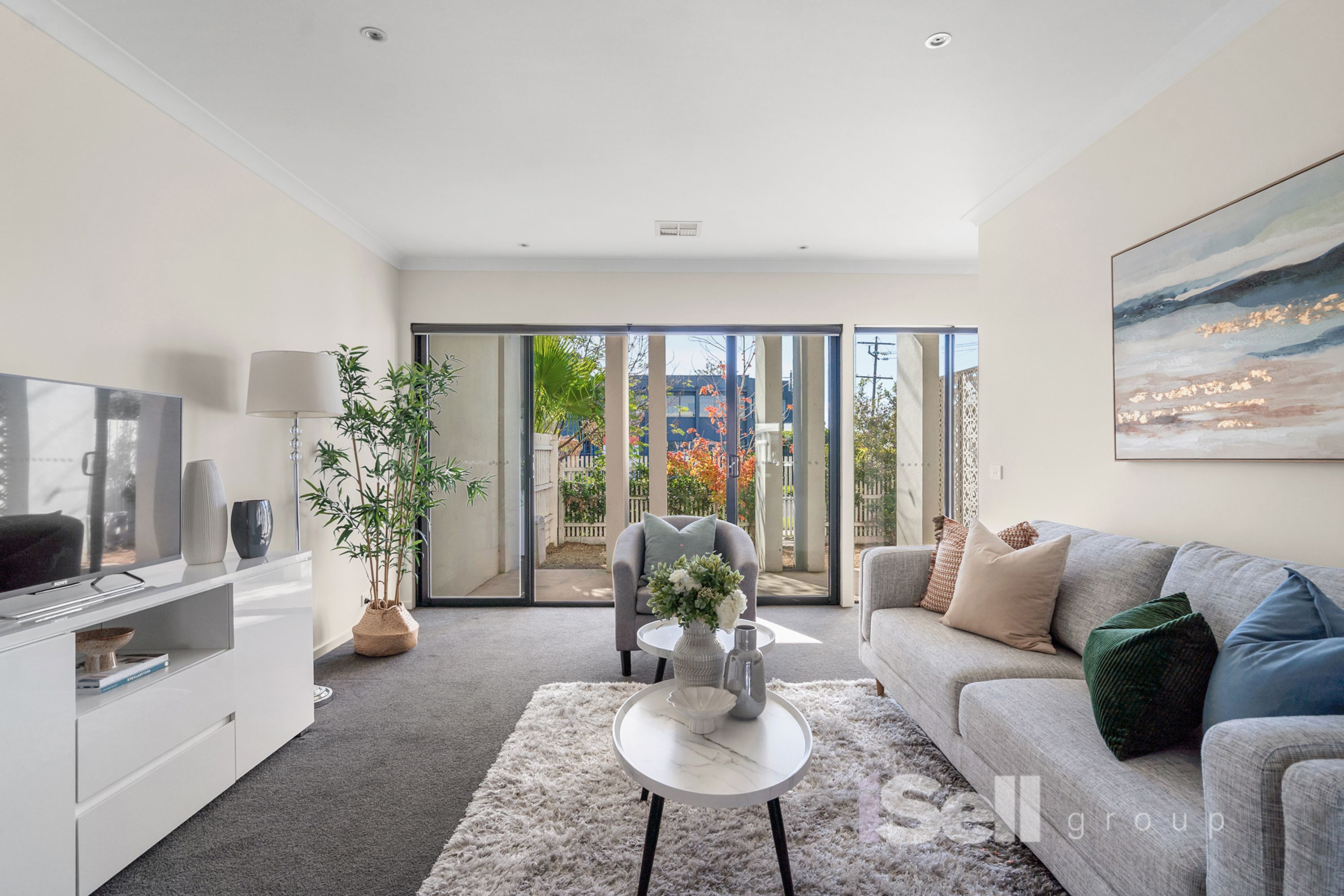 24 Amaryn Court, Springvale - Thumbnail 2