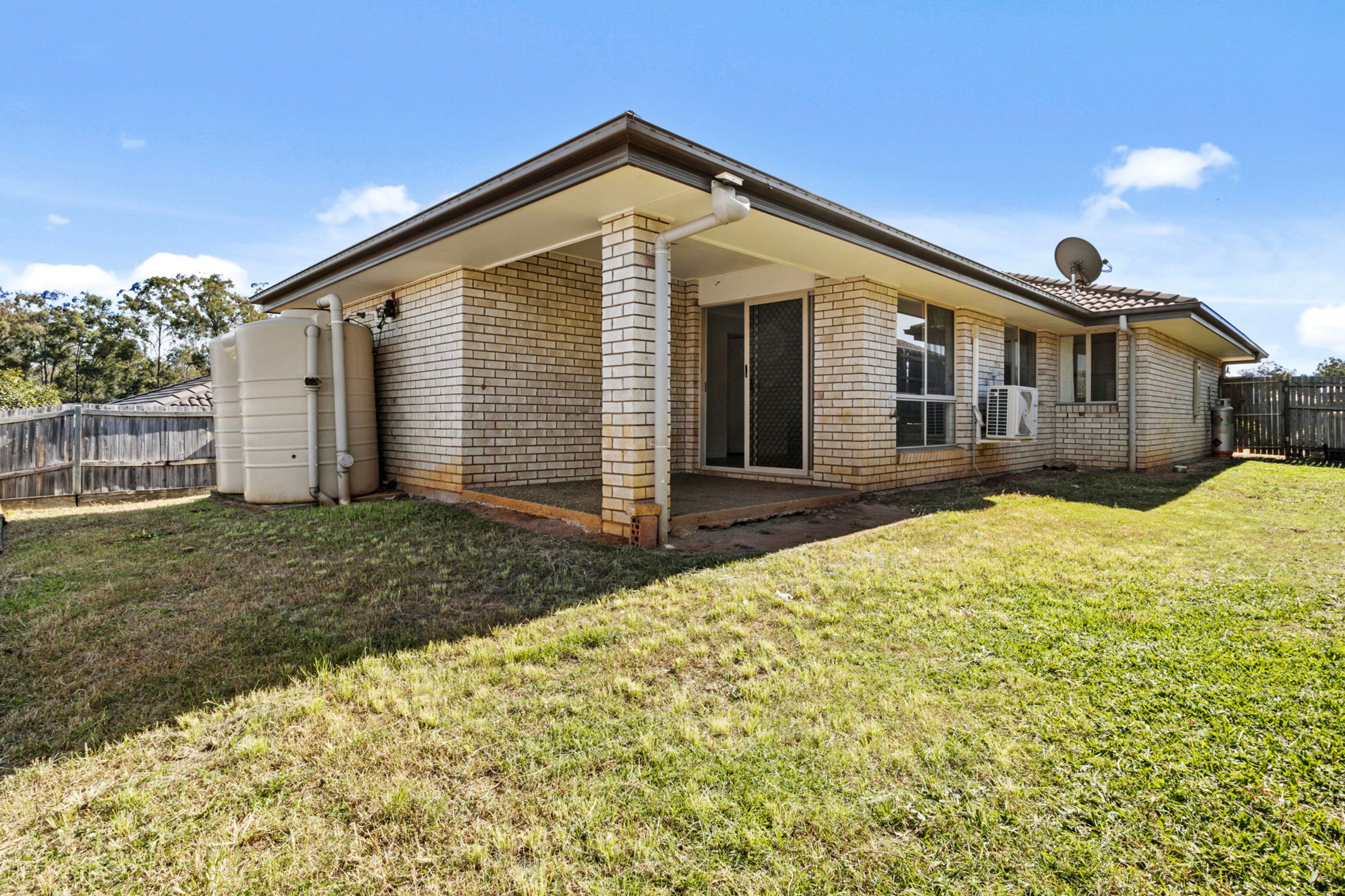 82 Diamantina Boulevard, Brassall - Thumbnail 2