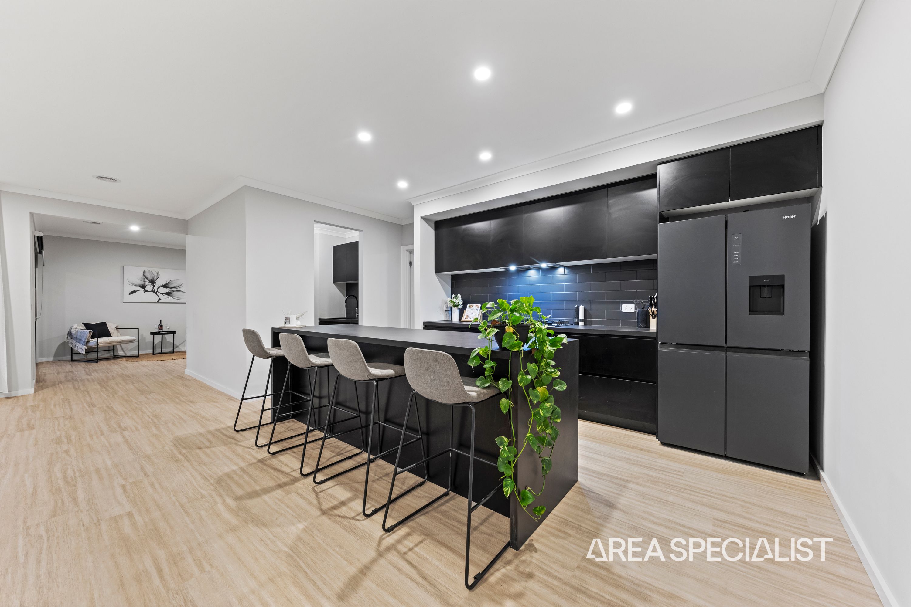 82 Langley Boulevard, Lang Lang - Thumbnail 4