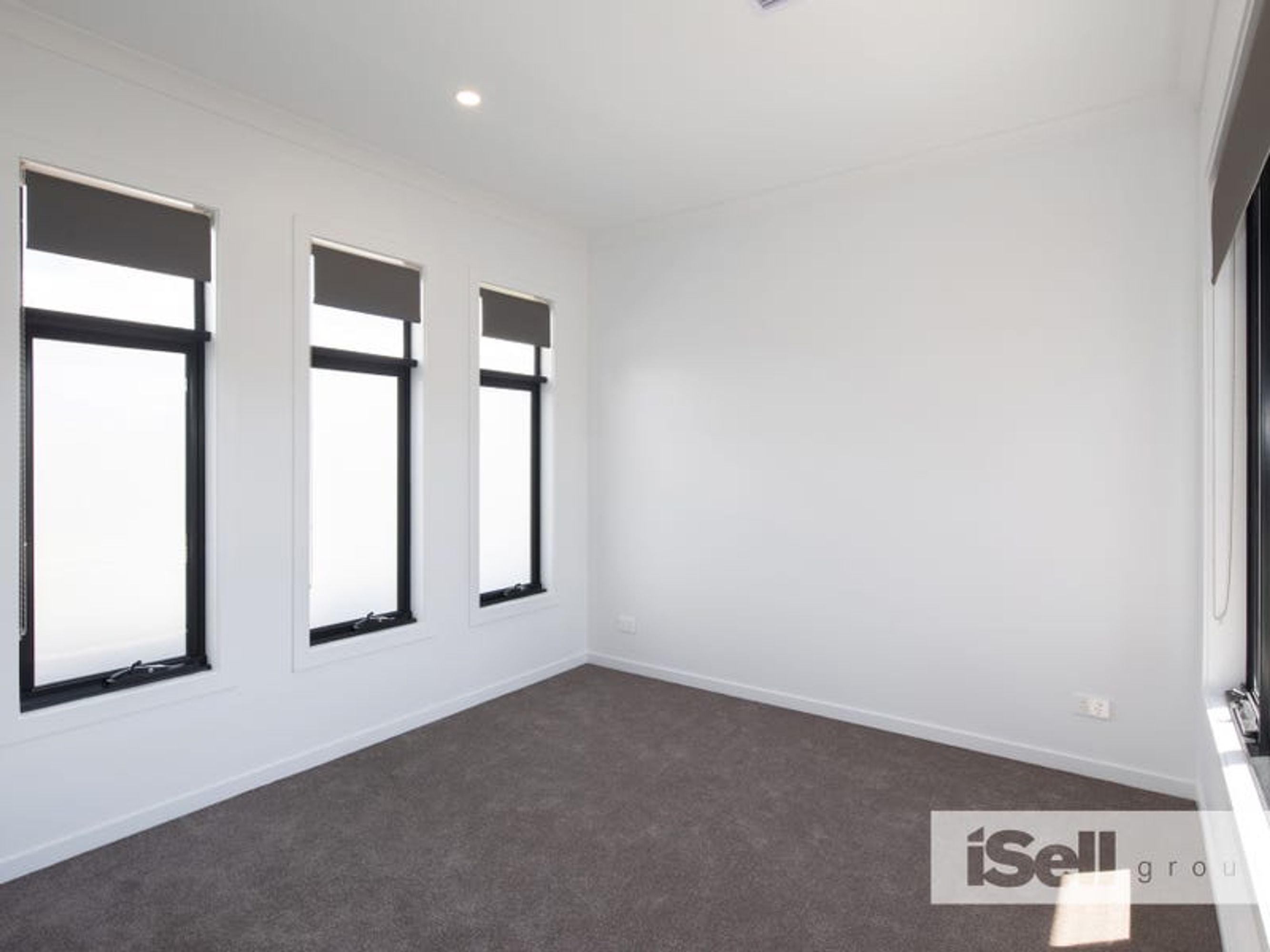 2 Cooper Street, Springvale South - Thumbnail 8