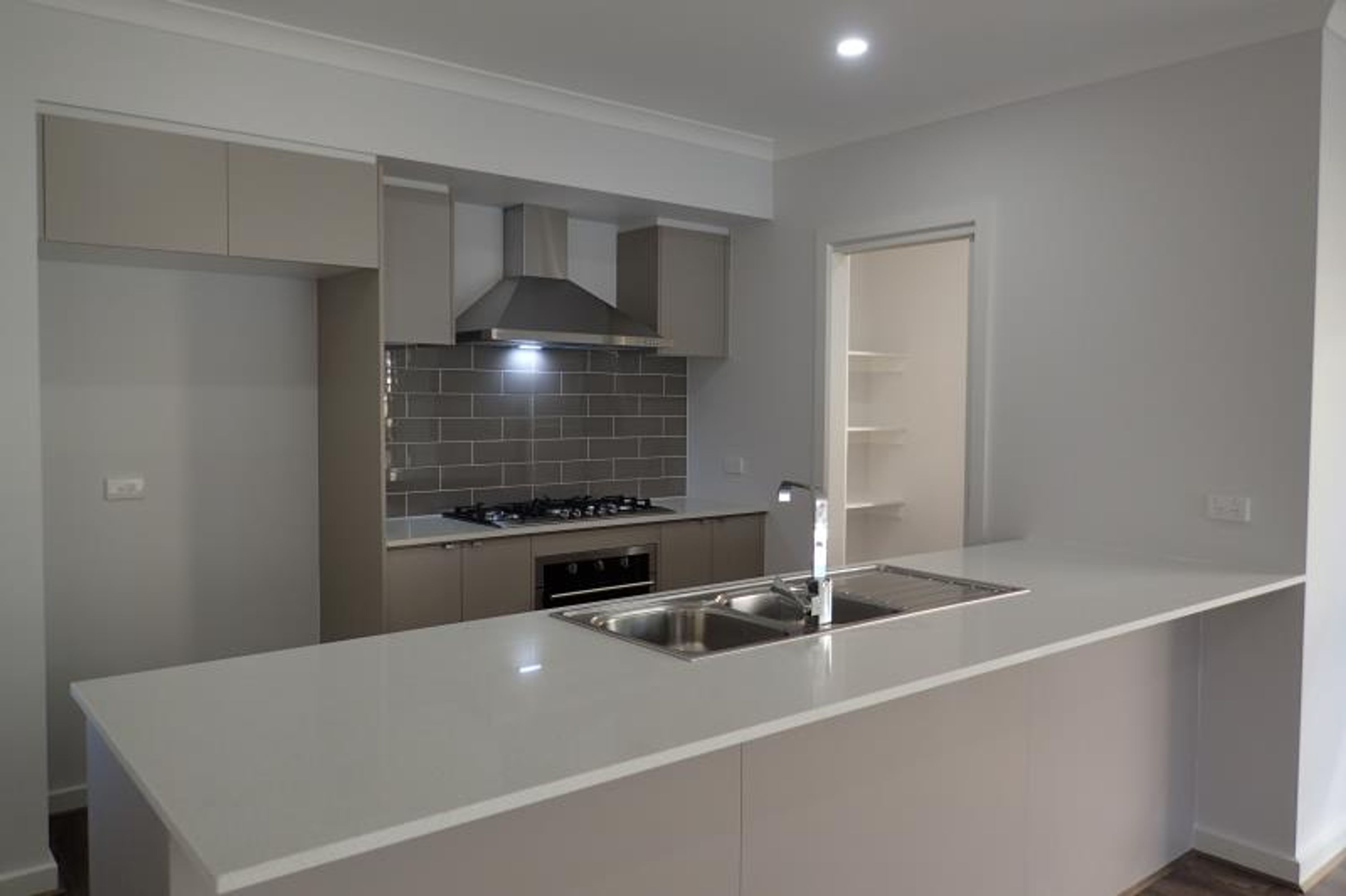 108 Evesham Dr, Point Cook
