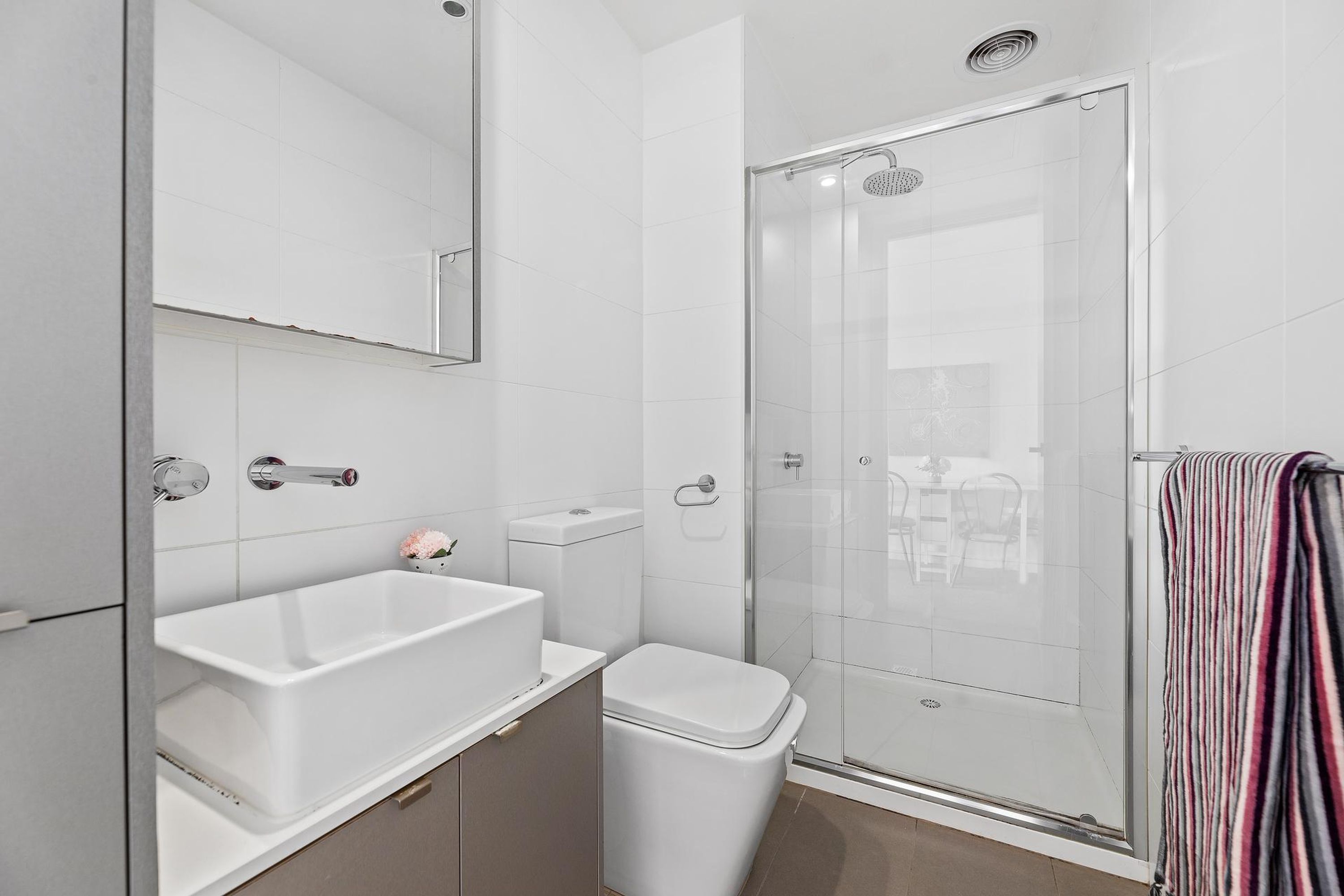 1001/557 Little Lonsdale Street, Melbourne - Thumbnail 4