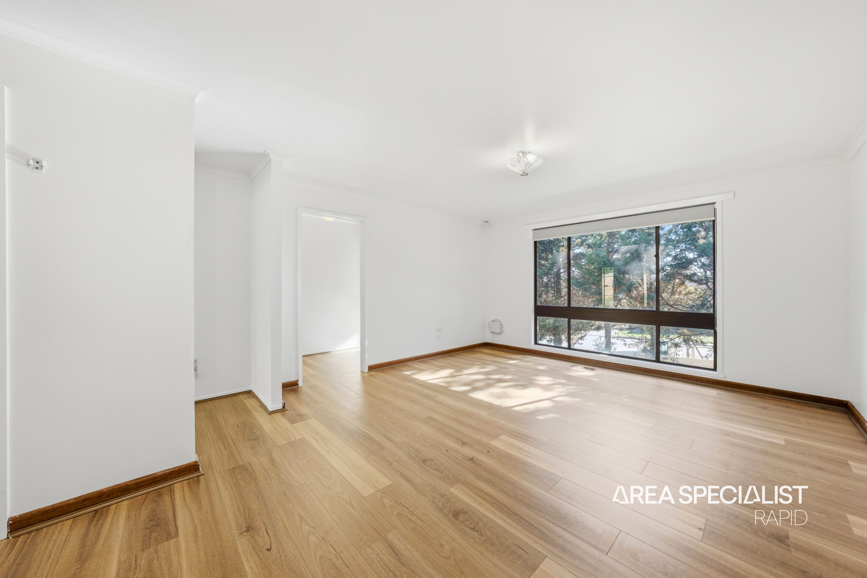 12 Willow Drive, Hampton Park, Hampton Park - Thumbnail 2