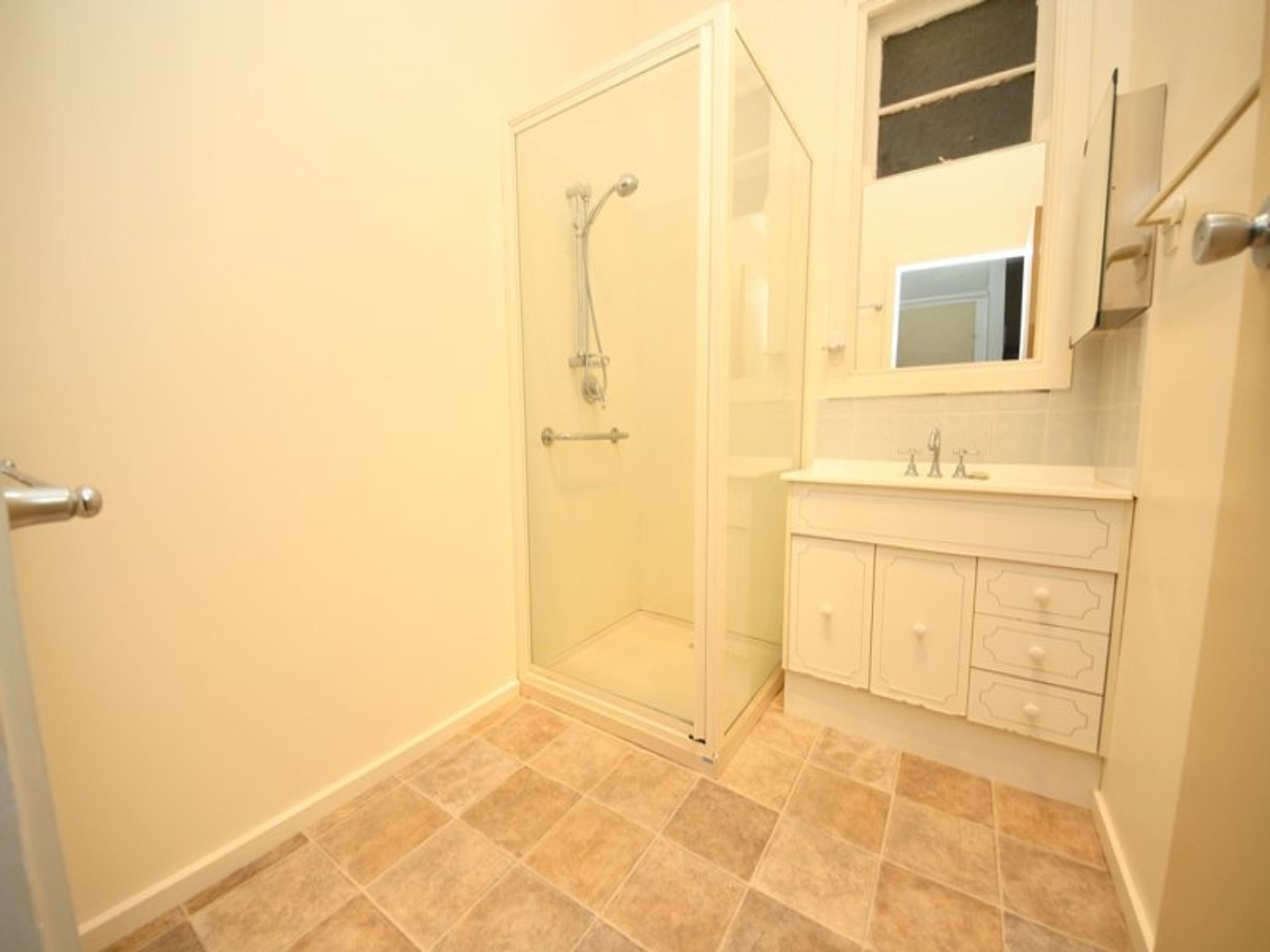 94 Bennett Road, Horsham, VIC 3400, Horsham - Thumbnail 4