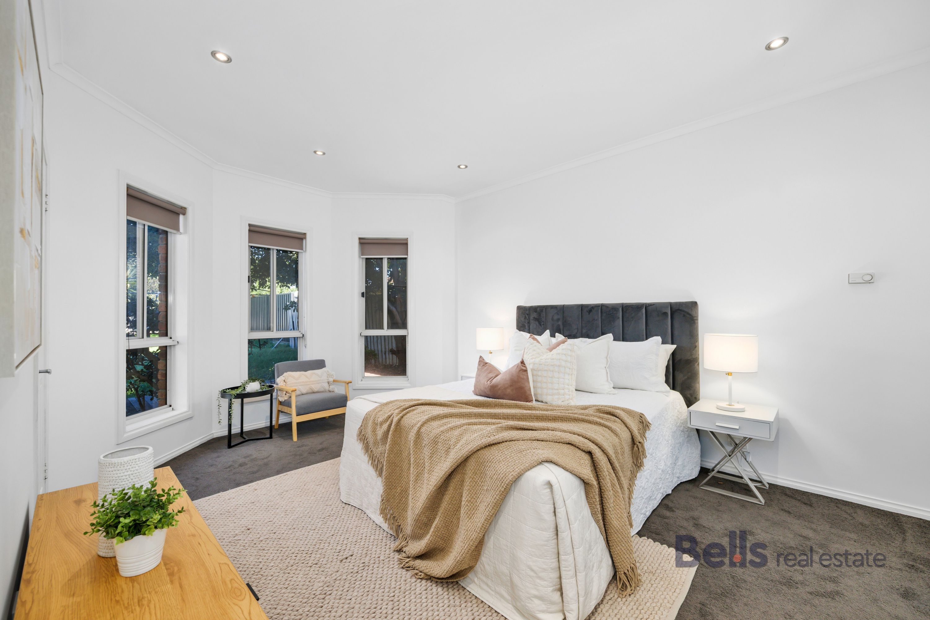 13 Lorinda Close, Sydenham - Thumbnail 8