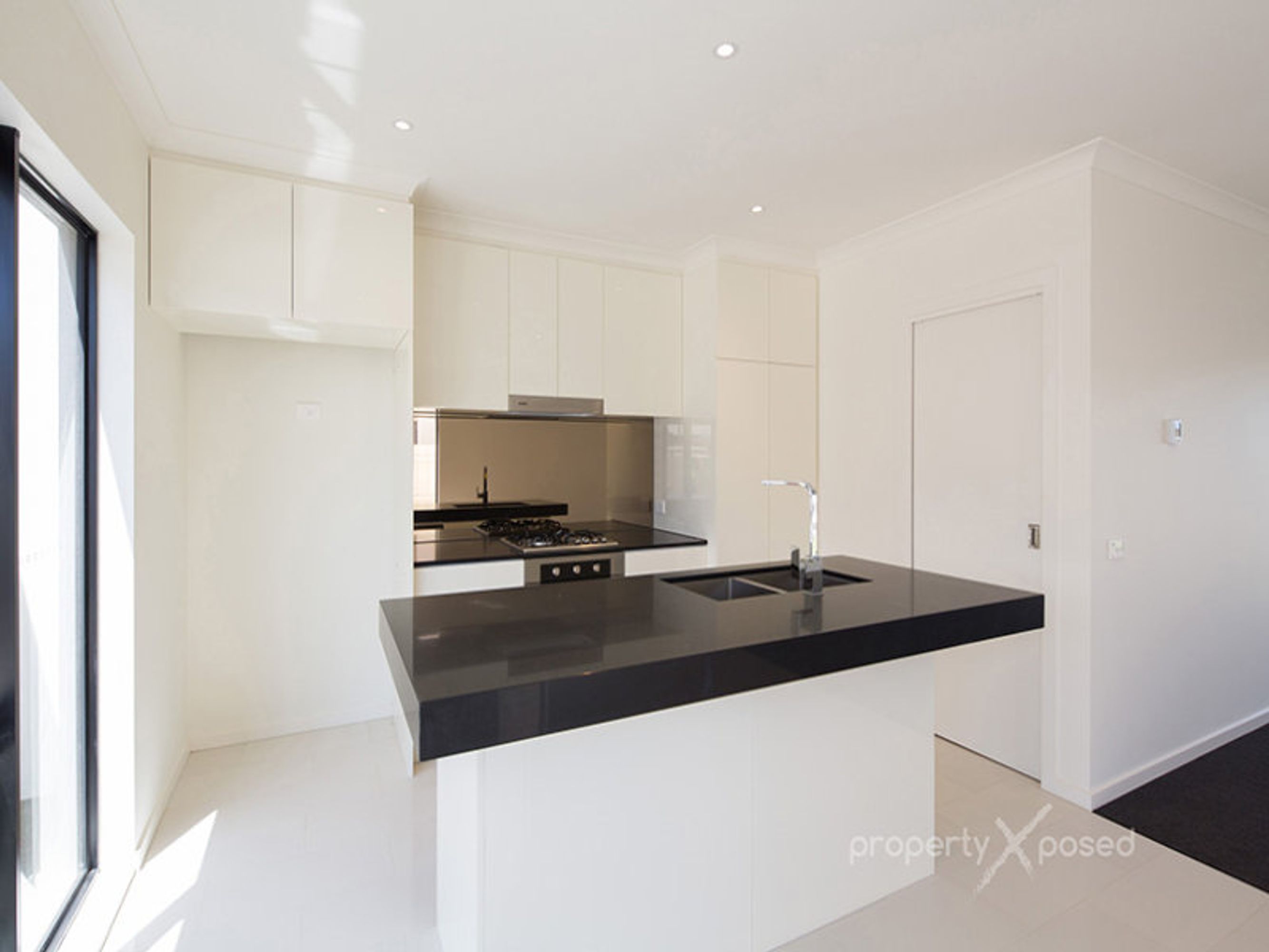 10 Orana Way, Springvale - Thumbnail 3