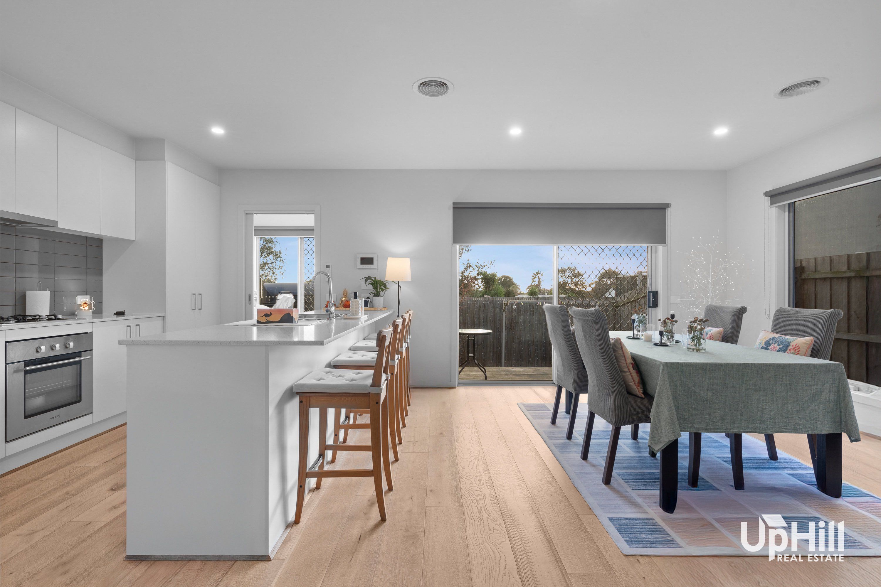 4 Sunnyoaks Lane, Hampton Park - Thumbnail 8