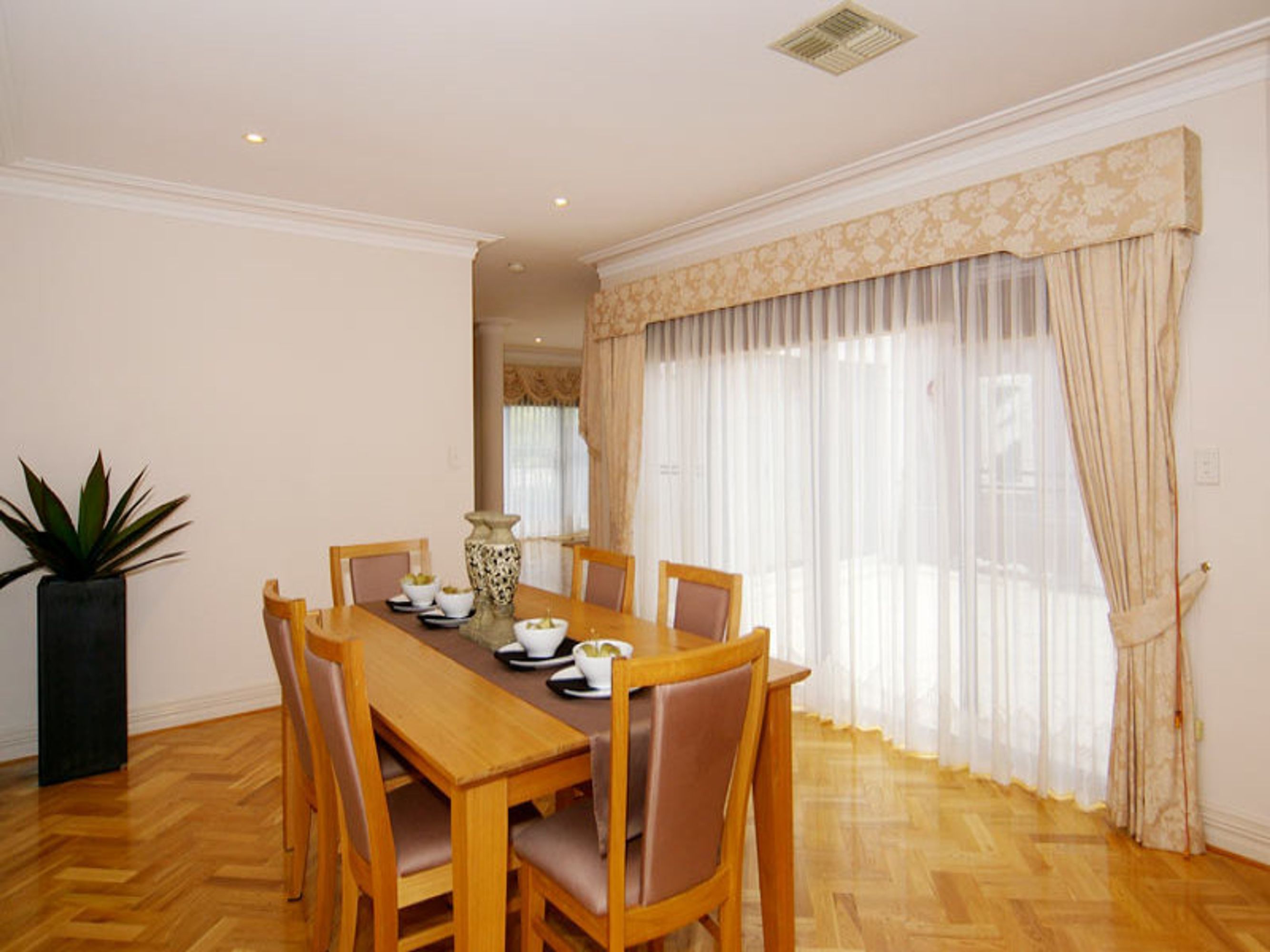 12 Juniper Bank Way, Subiaco, WA 6008, Subiaco - Thumbnail 7