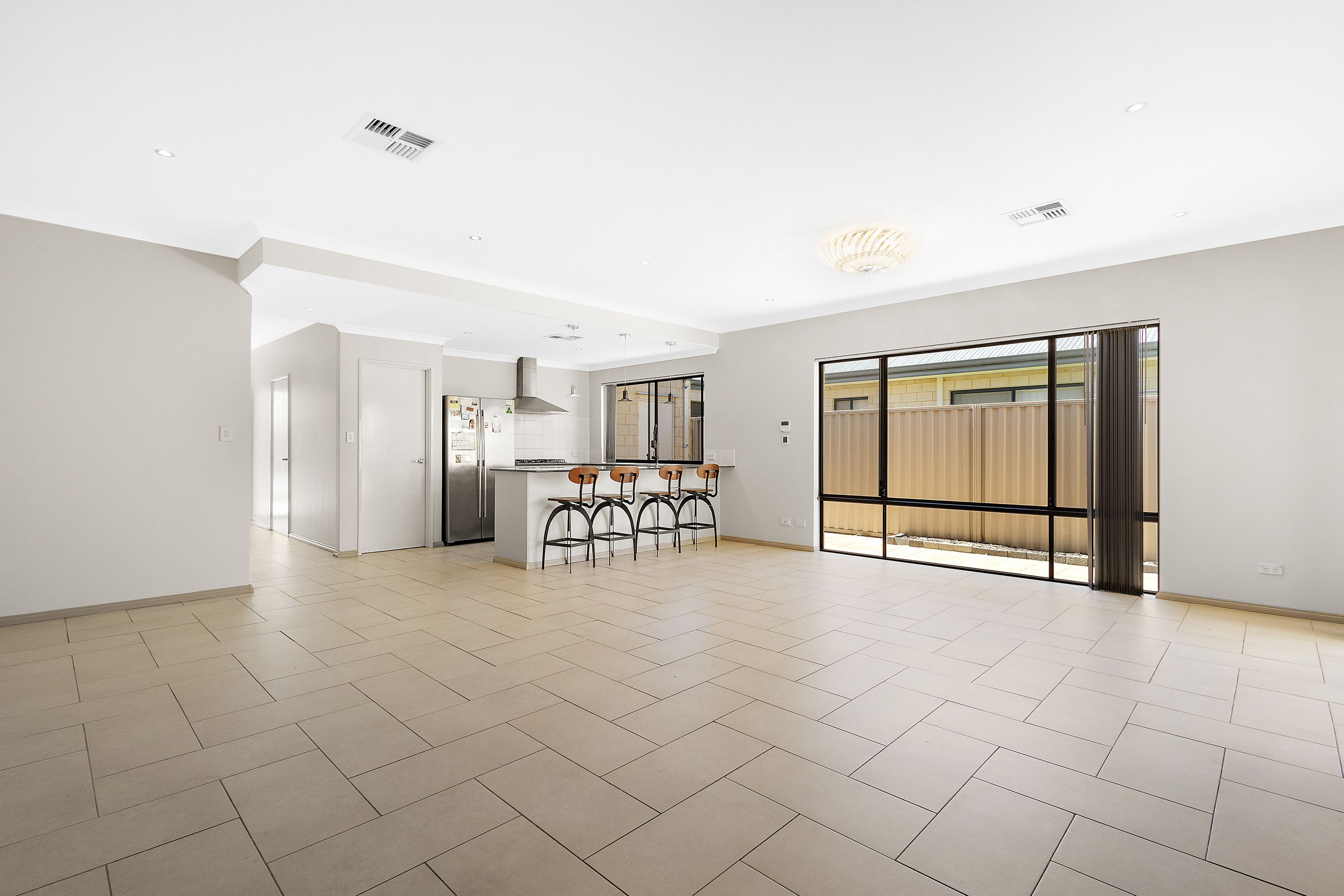 24 Clivia Heights, Sinagra - Thumbnail 7