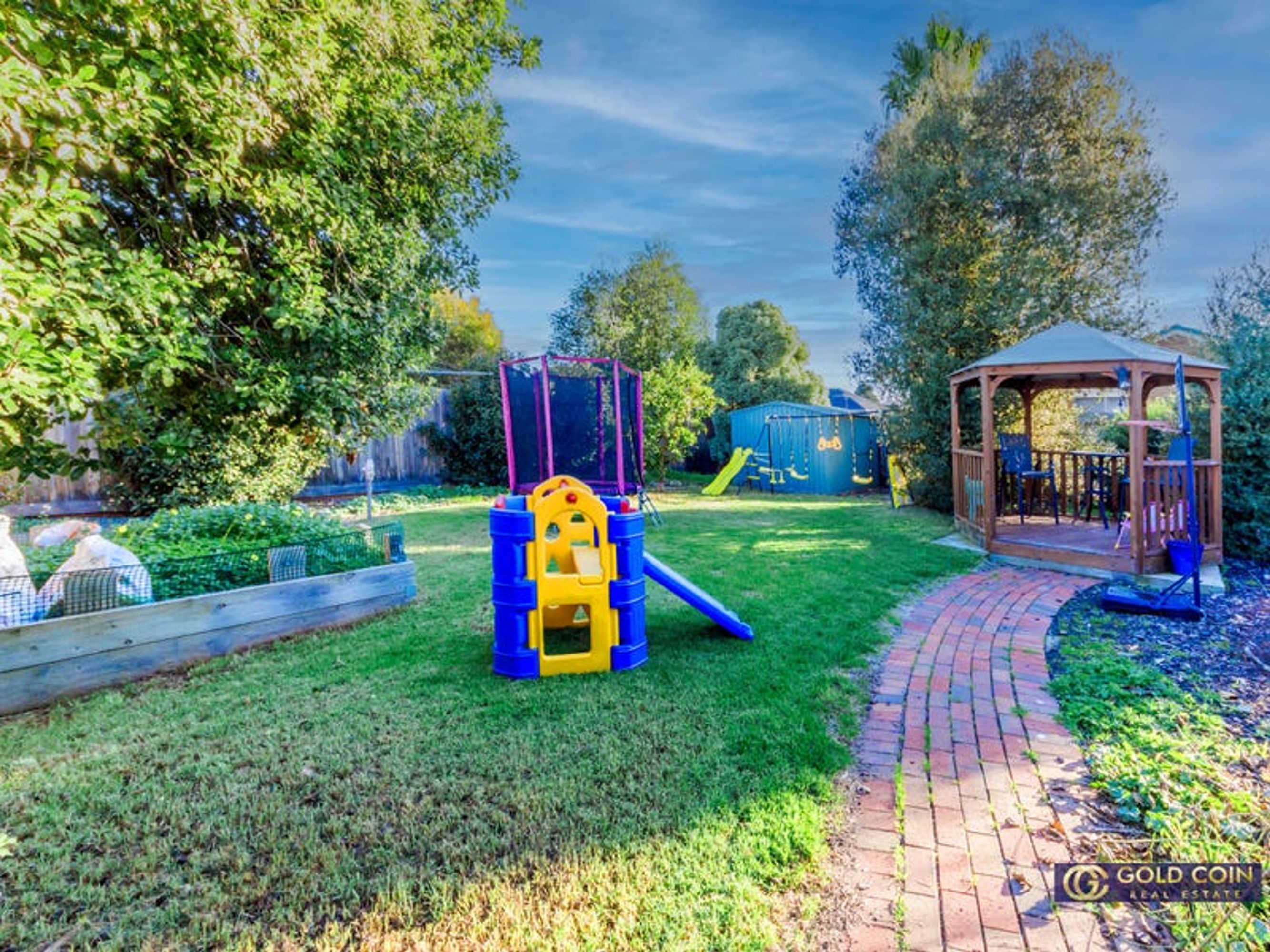 1 Staughton Place, Hoppers Crossing - Thumbnail 2