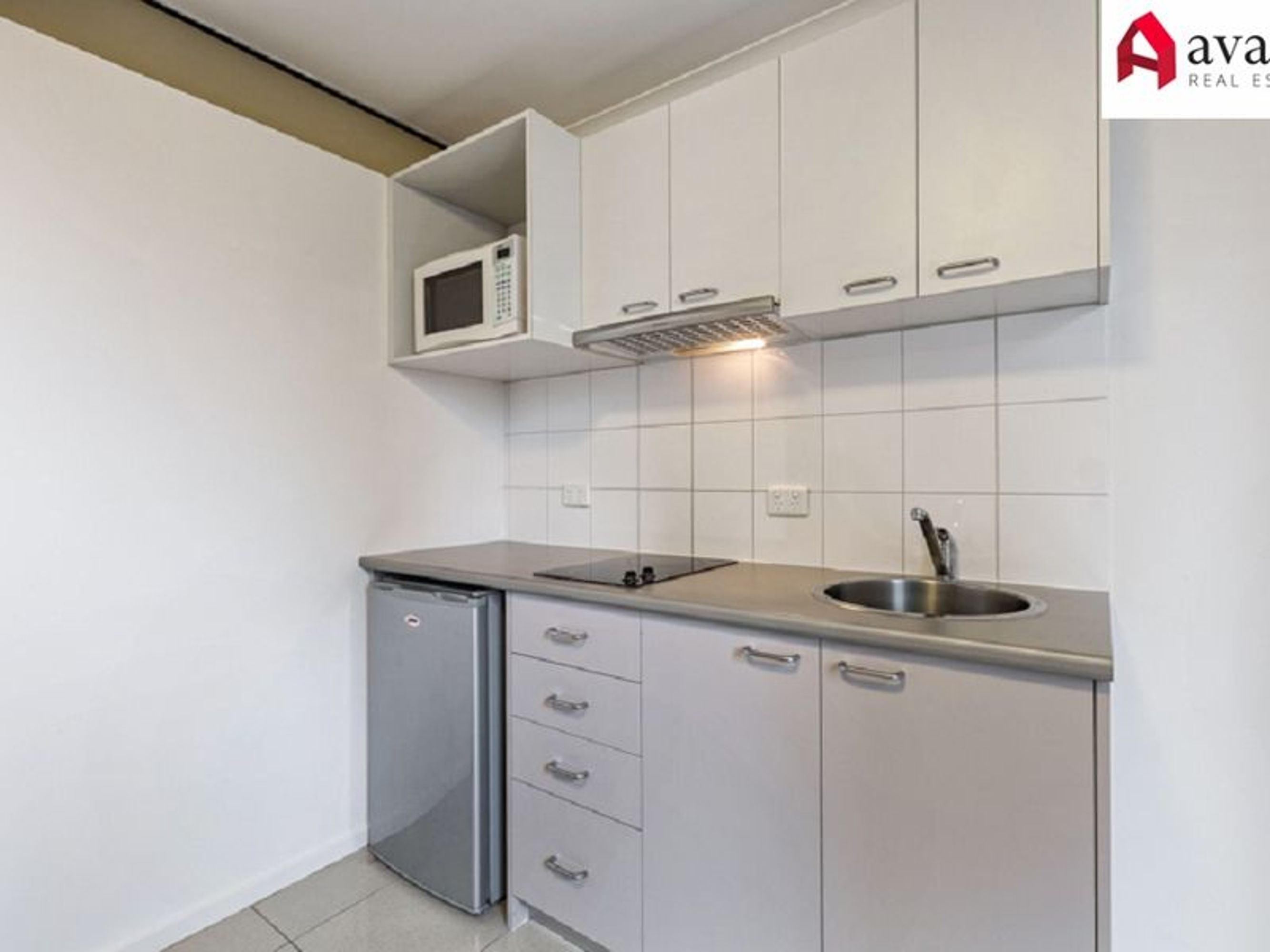 918/139 Lonsdale Street, Melbourne - Thumbnail 4