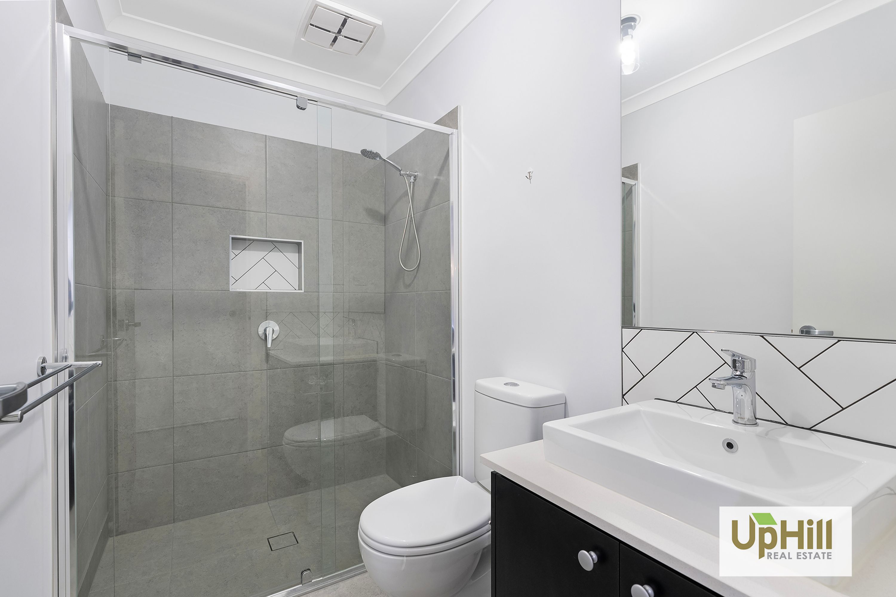 10 Bronnie Street, Clyde North - Thumbnail 6