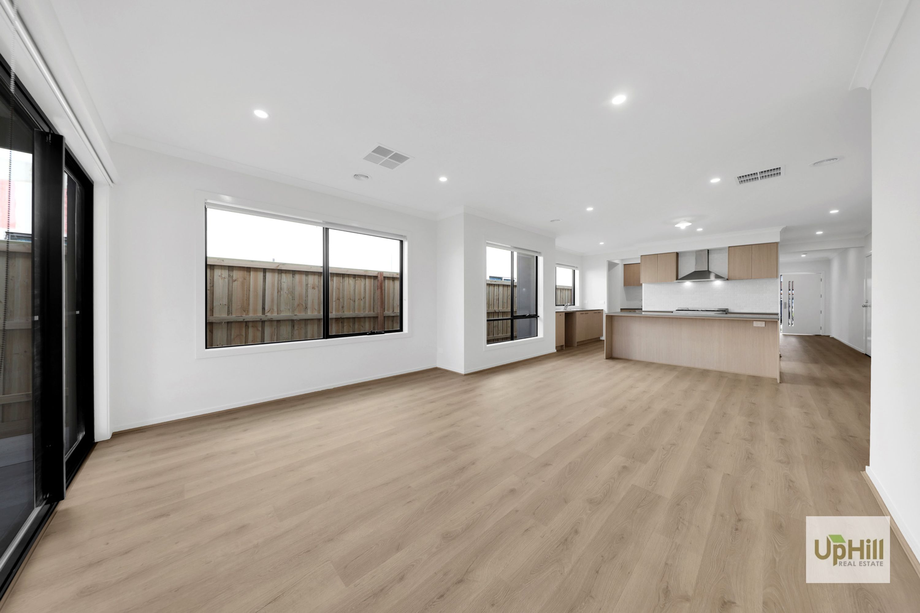 15 Forbs St, Clyde North - Thumbnail 5