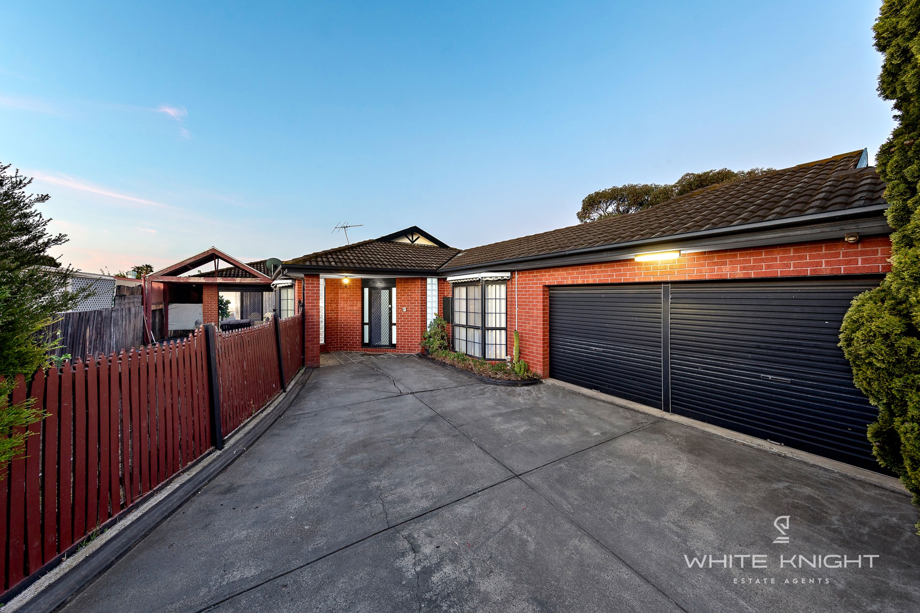 28 Aitken Drive, Delahey VIC 3037, Delahey - Thumbnail 2