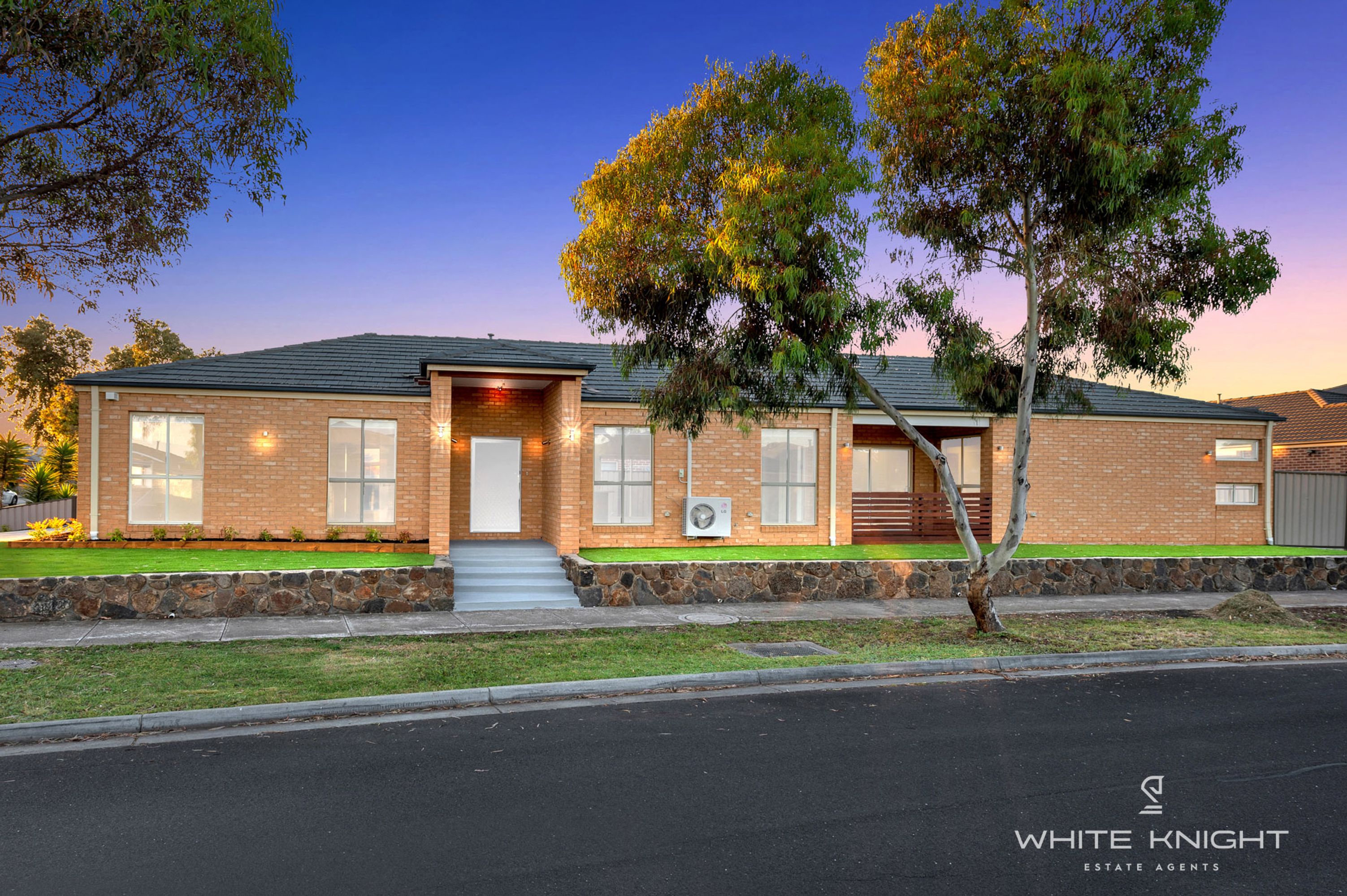 2 Rokewood Street, Burnside Heights VIC 3023, Burnside Heights - Thumbnail 2