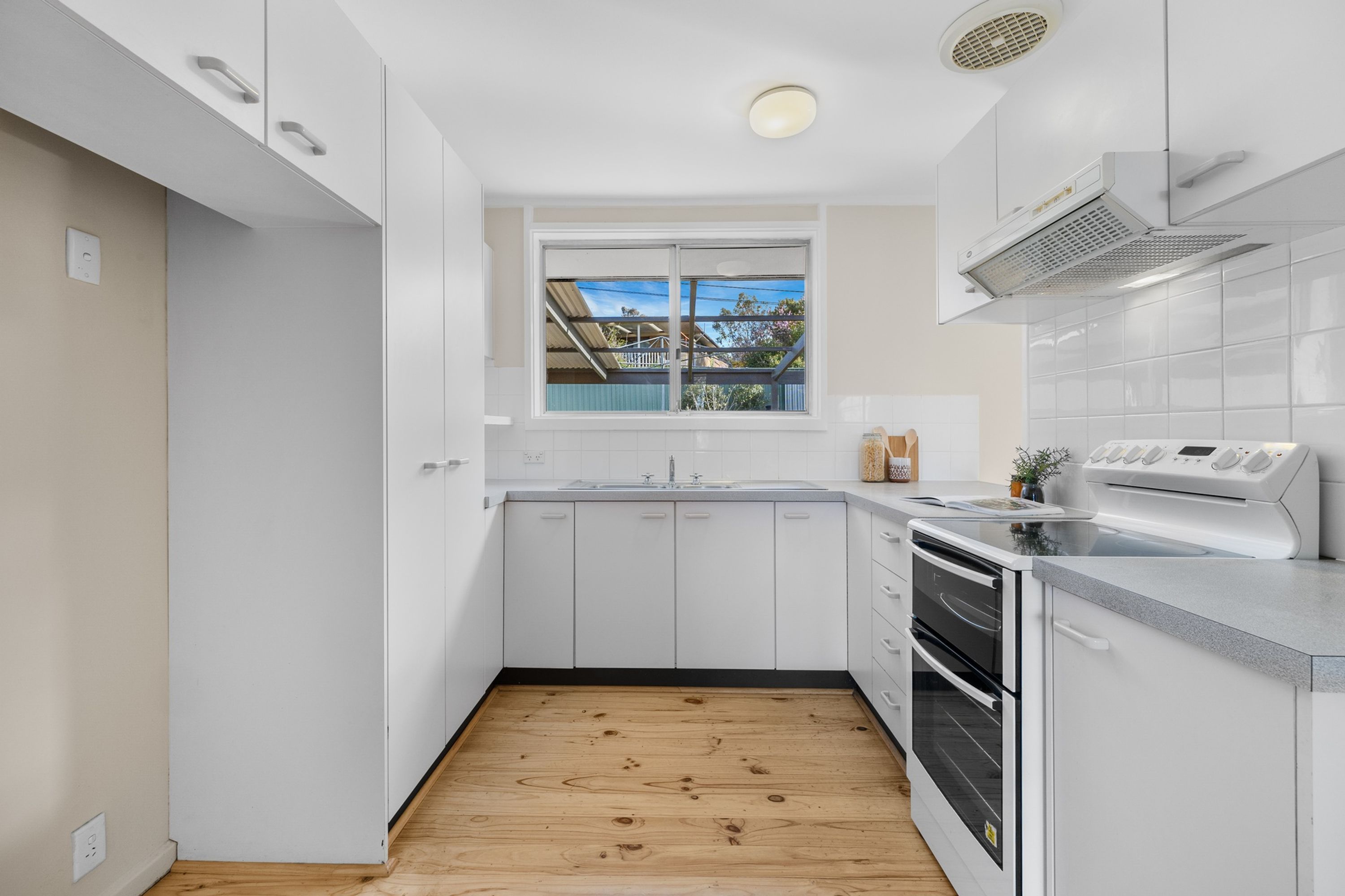 59 Handcock Crescent, Macgregor - Thumbnail 8