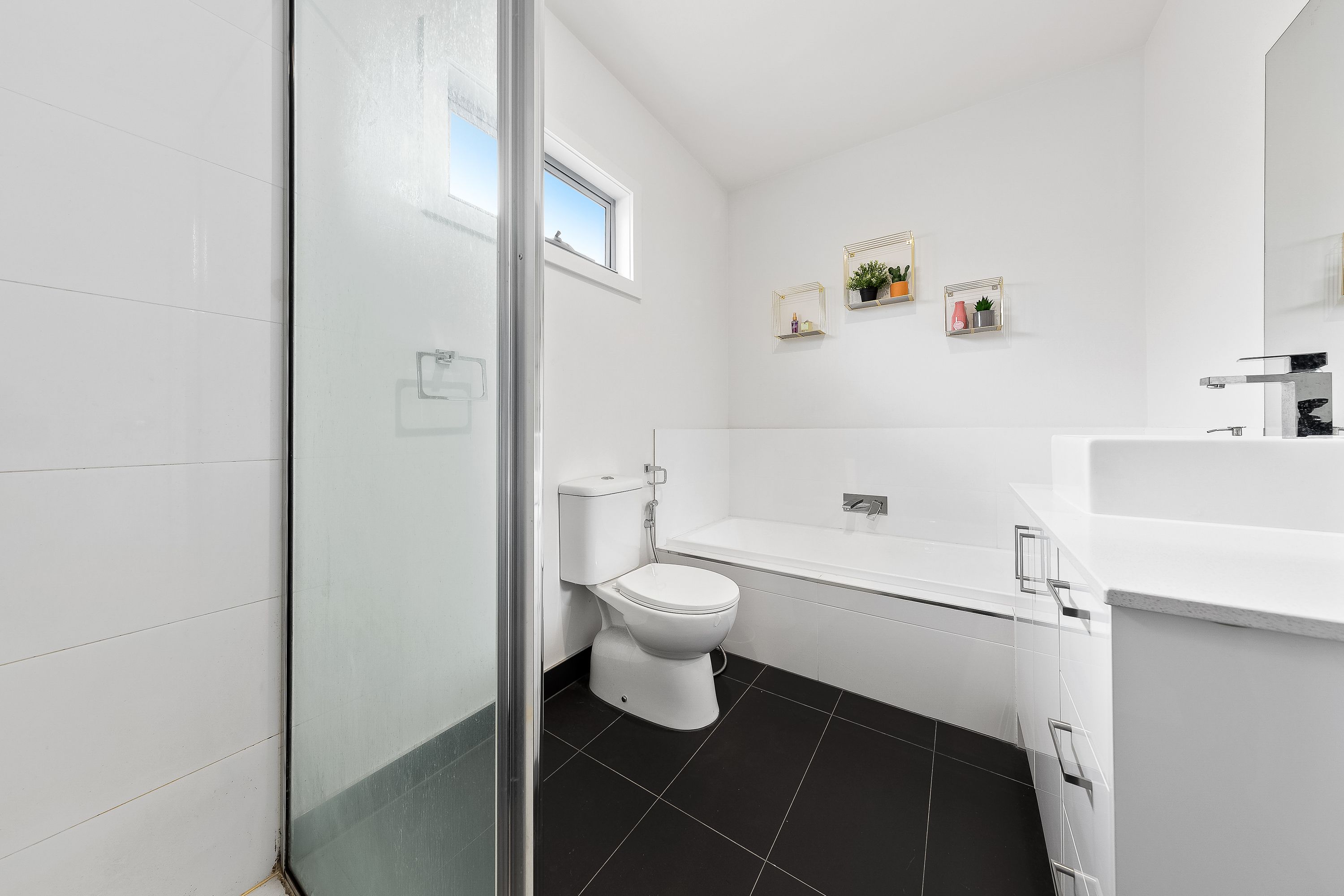 2/8 Helen Street, St Albans VIC 3021, St Albans - Thumbnail 8