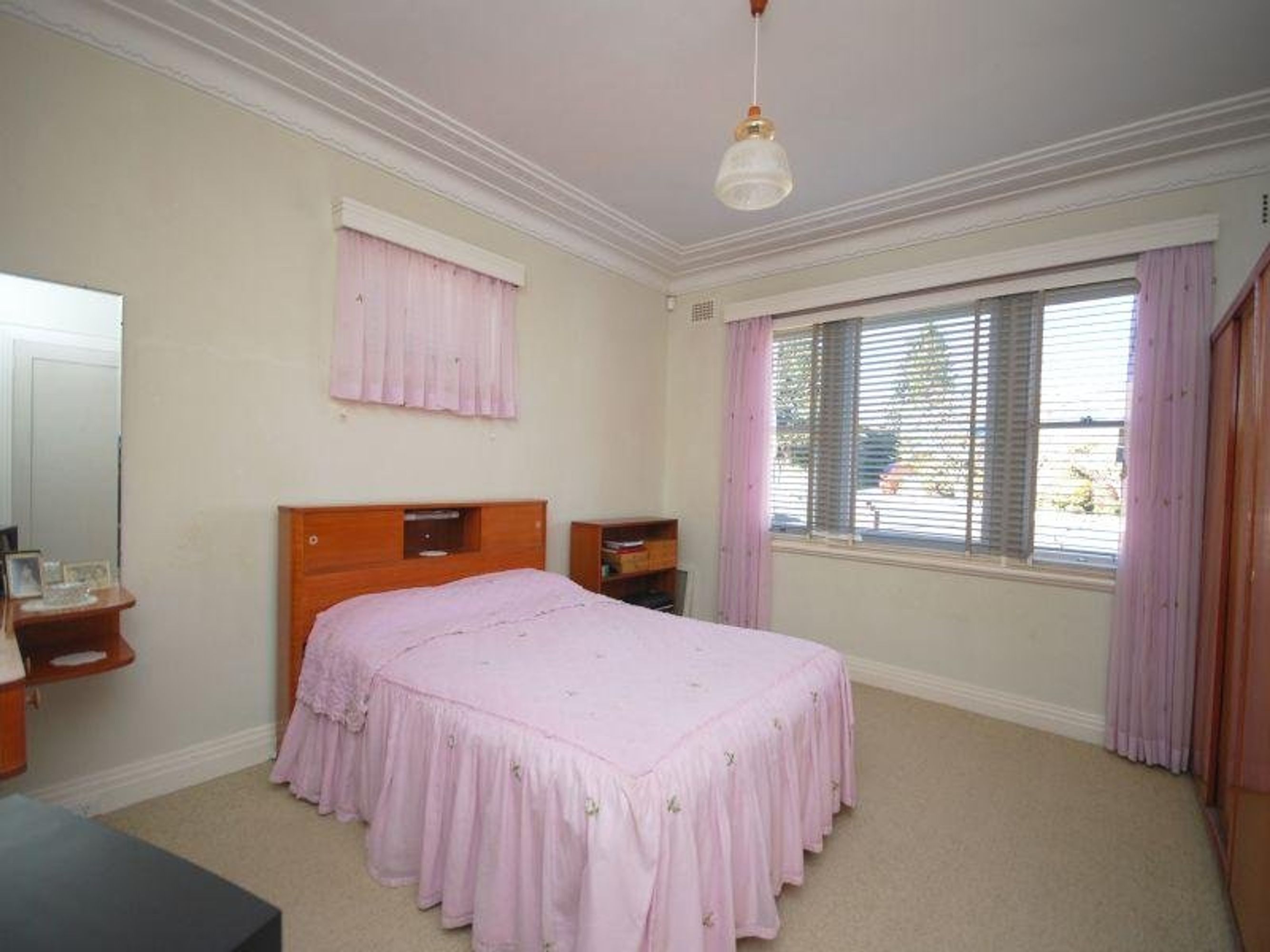 6 Coomonderry St, Katoomba - Thumbnail 2