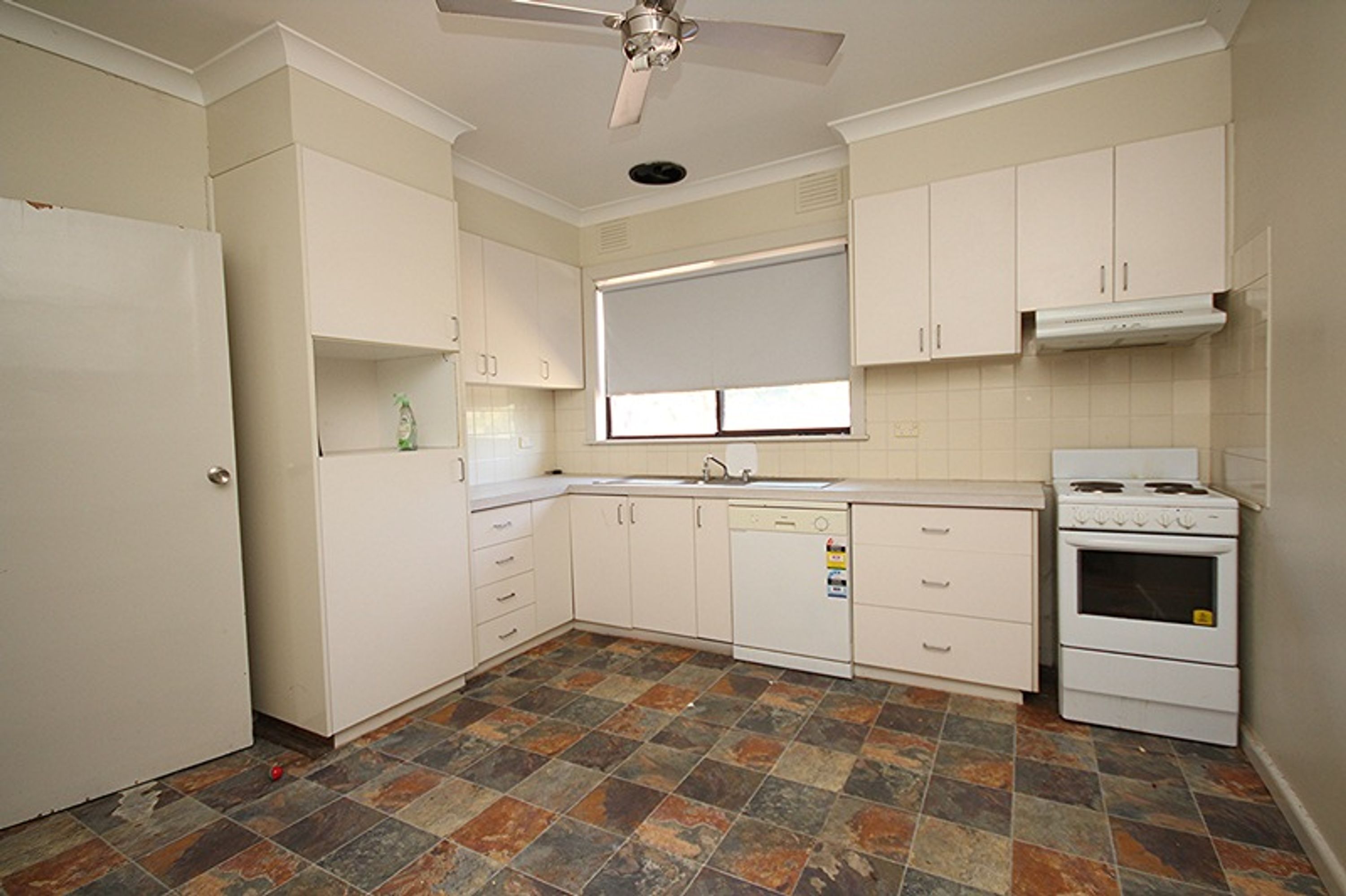 33 Mary Street, Horsham VIC 3400, Horsham - Thumbnail 2