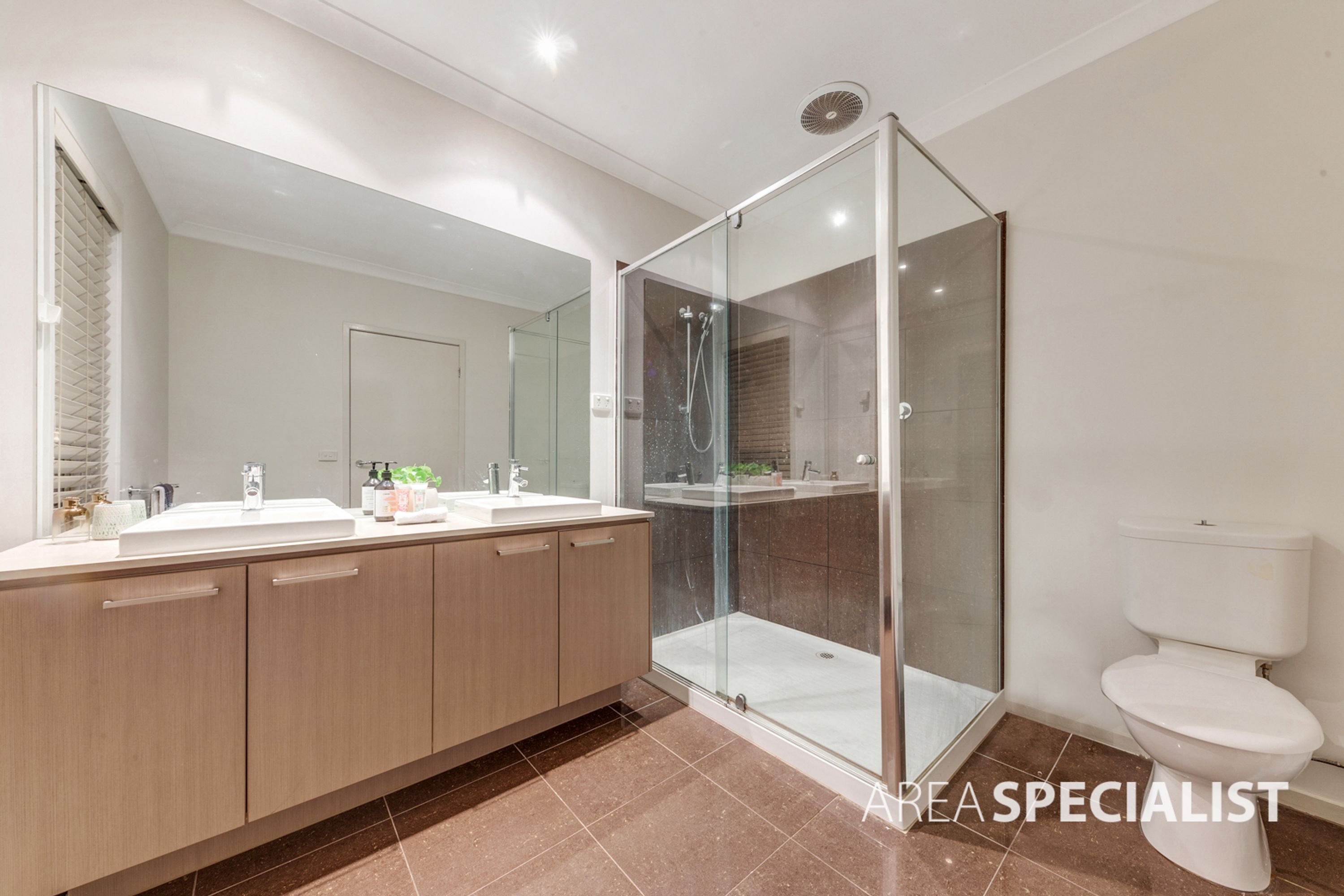 36 Dahlia Drive, Caroline Springs VIC 3023, Caroline Springs - Thumbnail 5