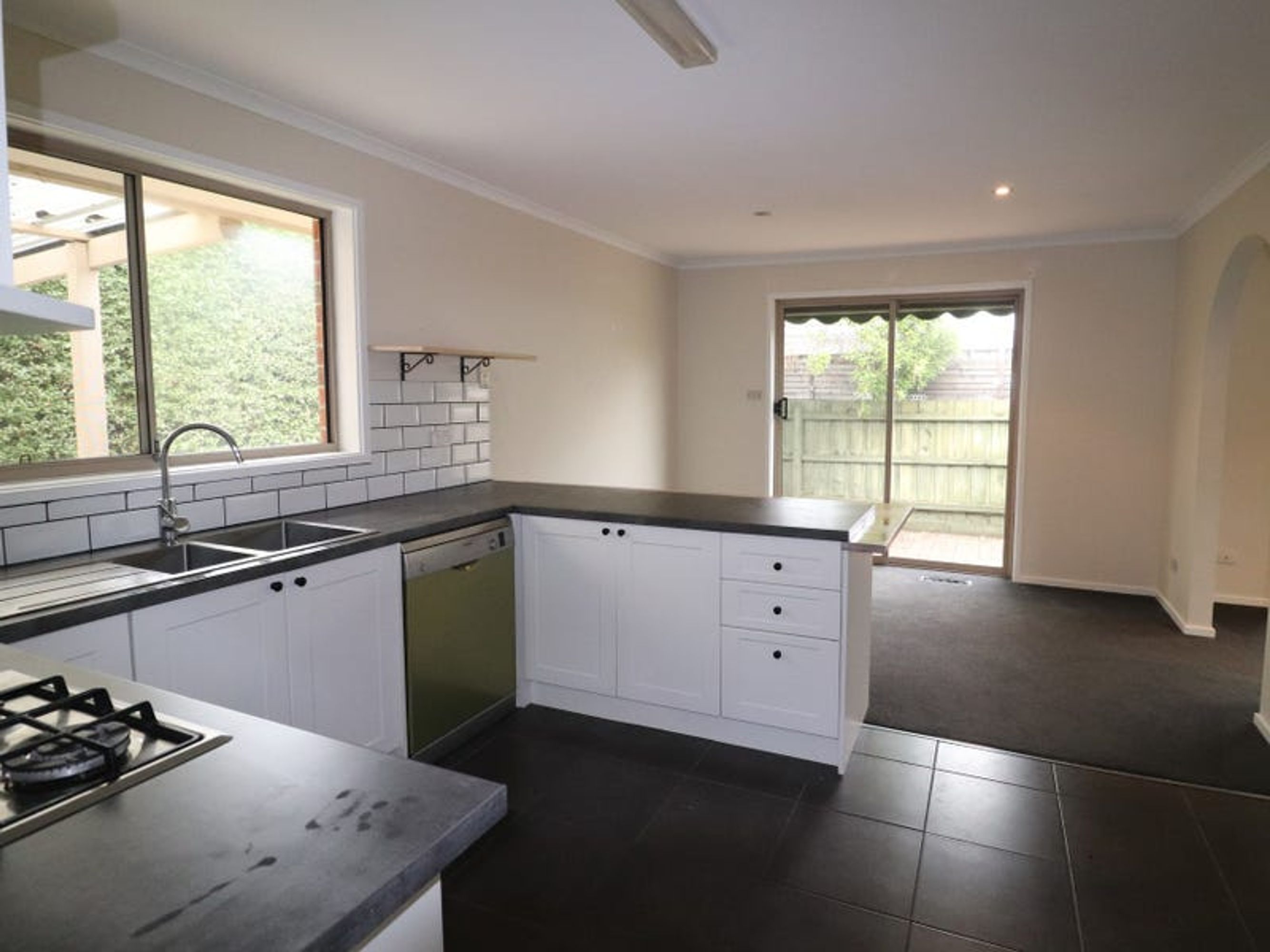 36A Munro Avenue, Edithvale - Thumbnail 5