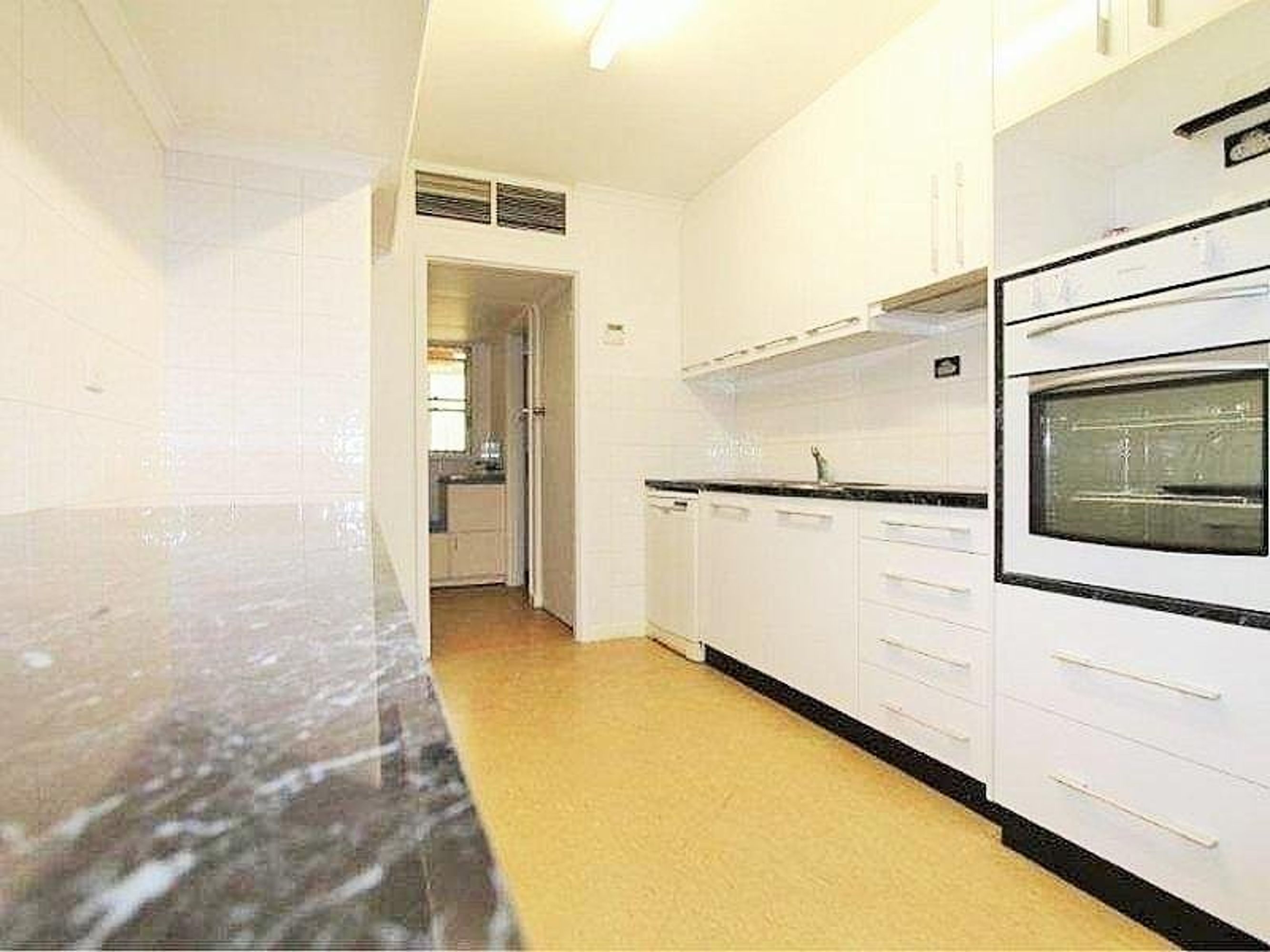 4 Peter Way, South Hedland, South Hedland - Thumbnail 5