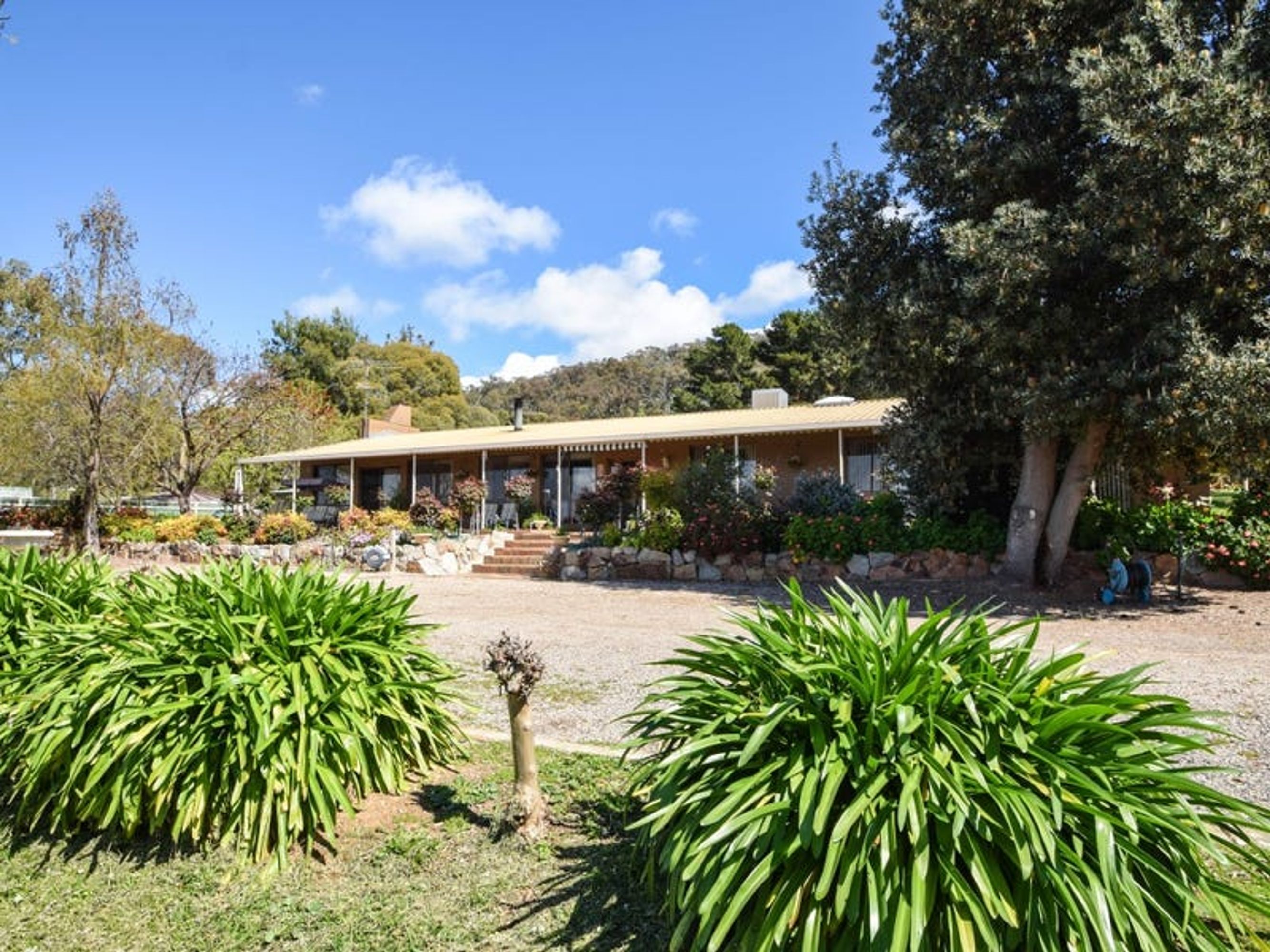 69 Warby Range Road, glenrowan, Glenrowan - Image 1