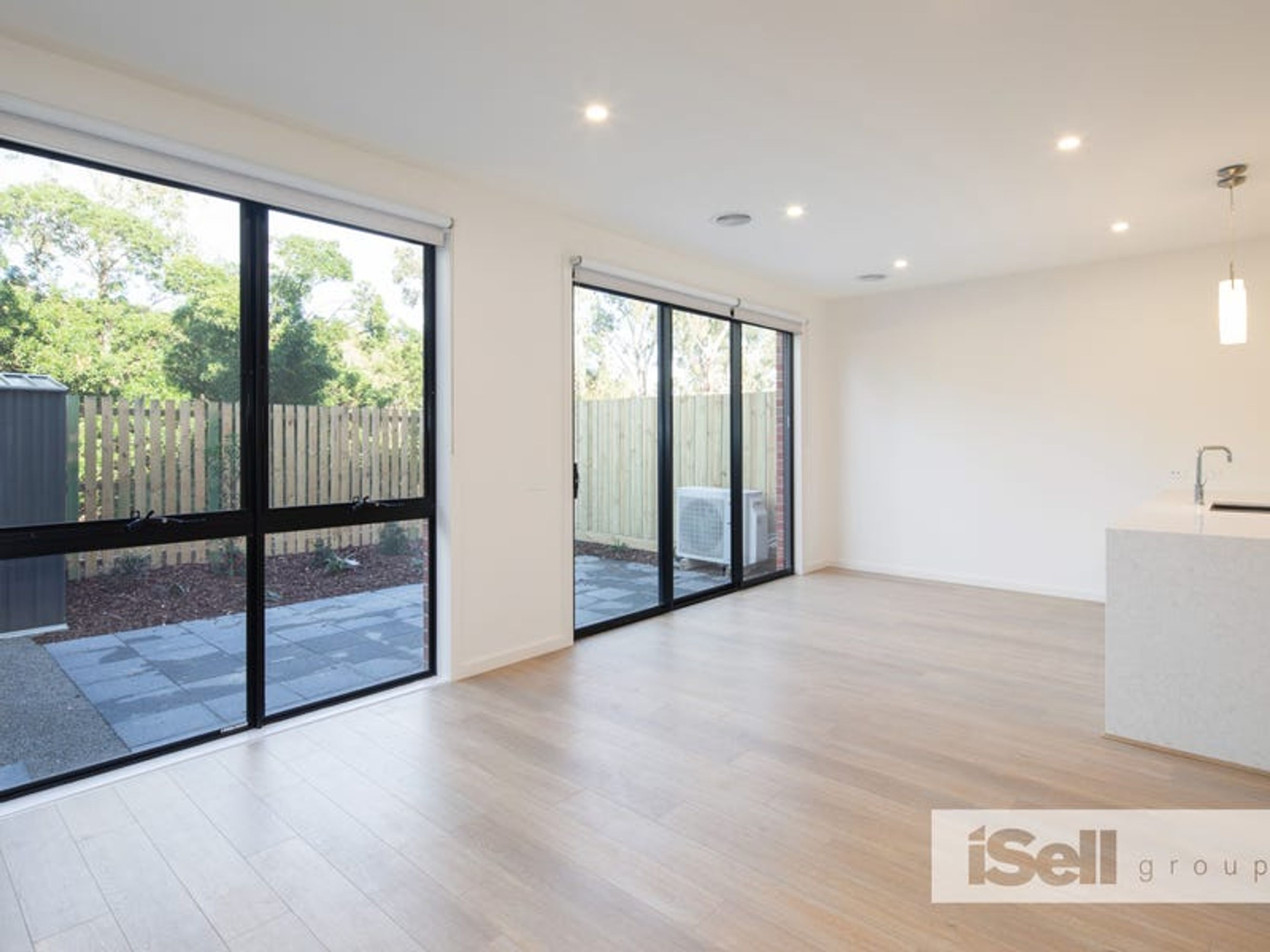 1 Azure Crescent, Keysborough - Thumbnail 2