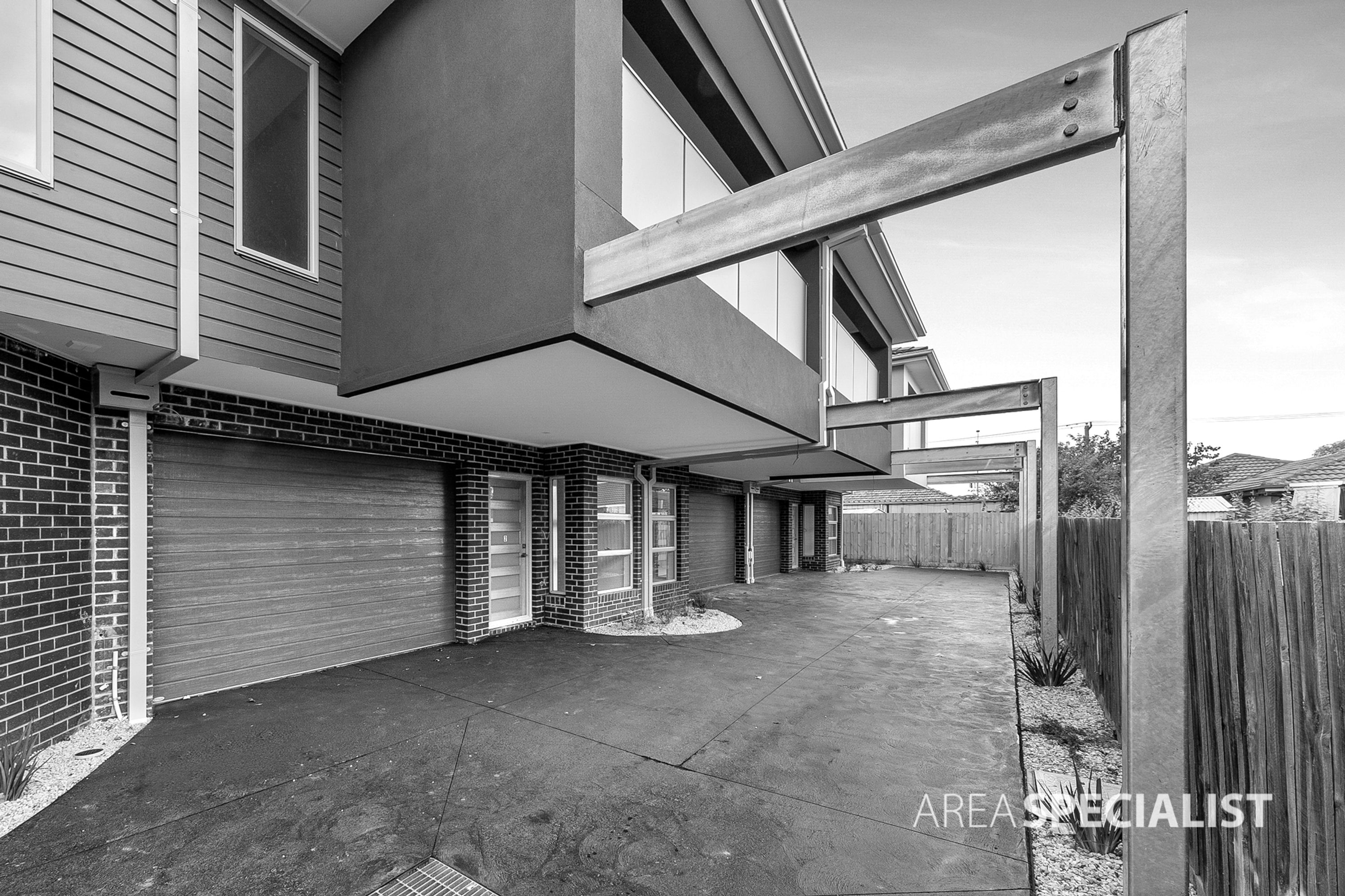 3/4 Graceburn Grove, St Albans VIC 3021, St Albans - Image 1