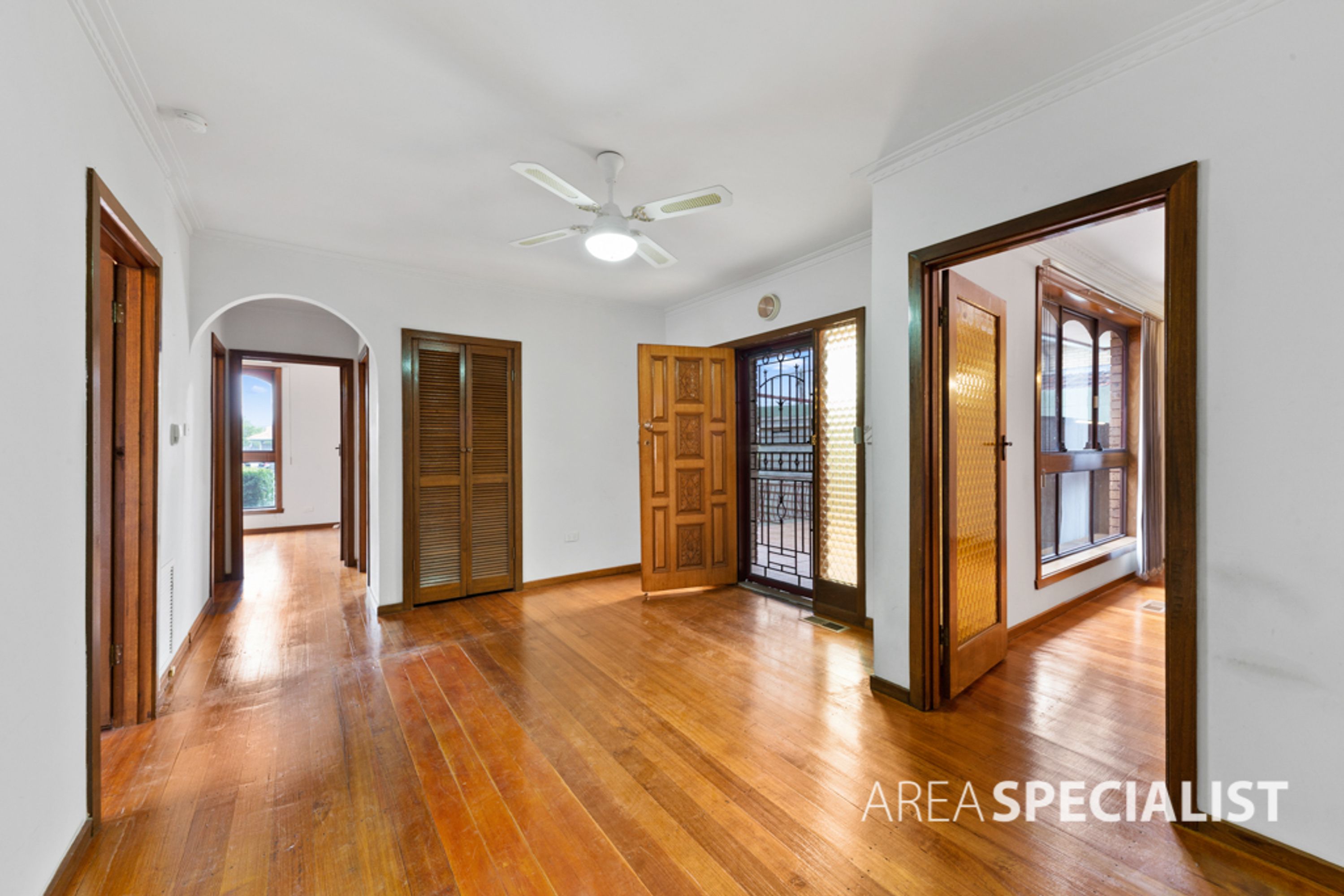 7 Highcombe Crescent, St Albans VIC 3021, St Albans - Thumbnail 5