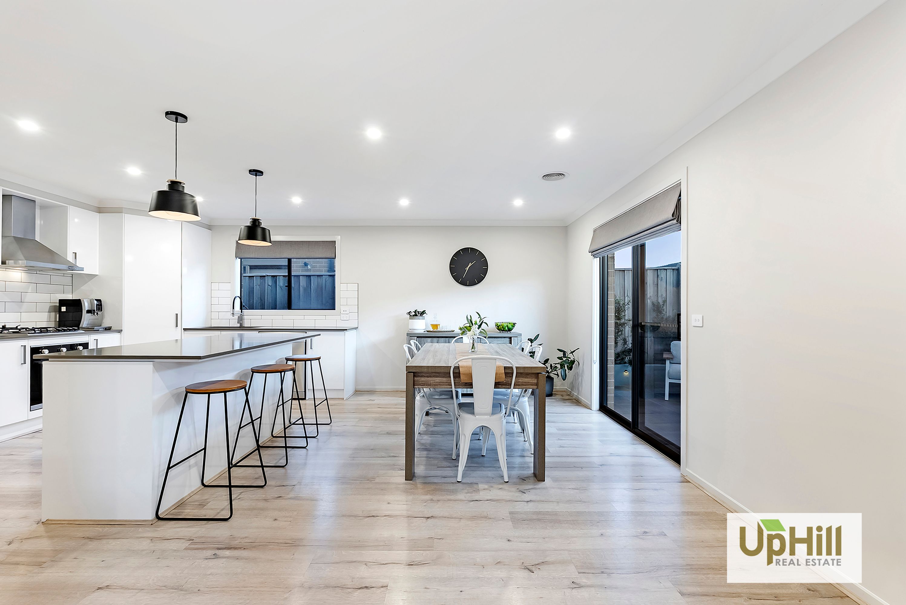 33 VERVE CIRCUIT, Cranbourne West - Thumbnail 7