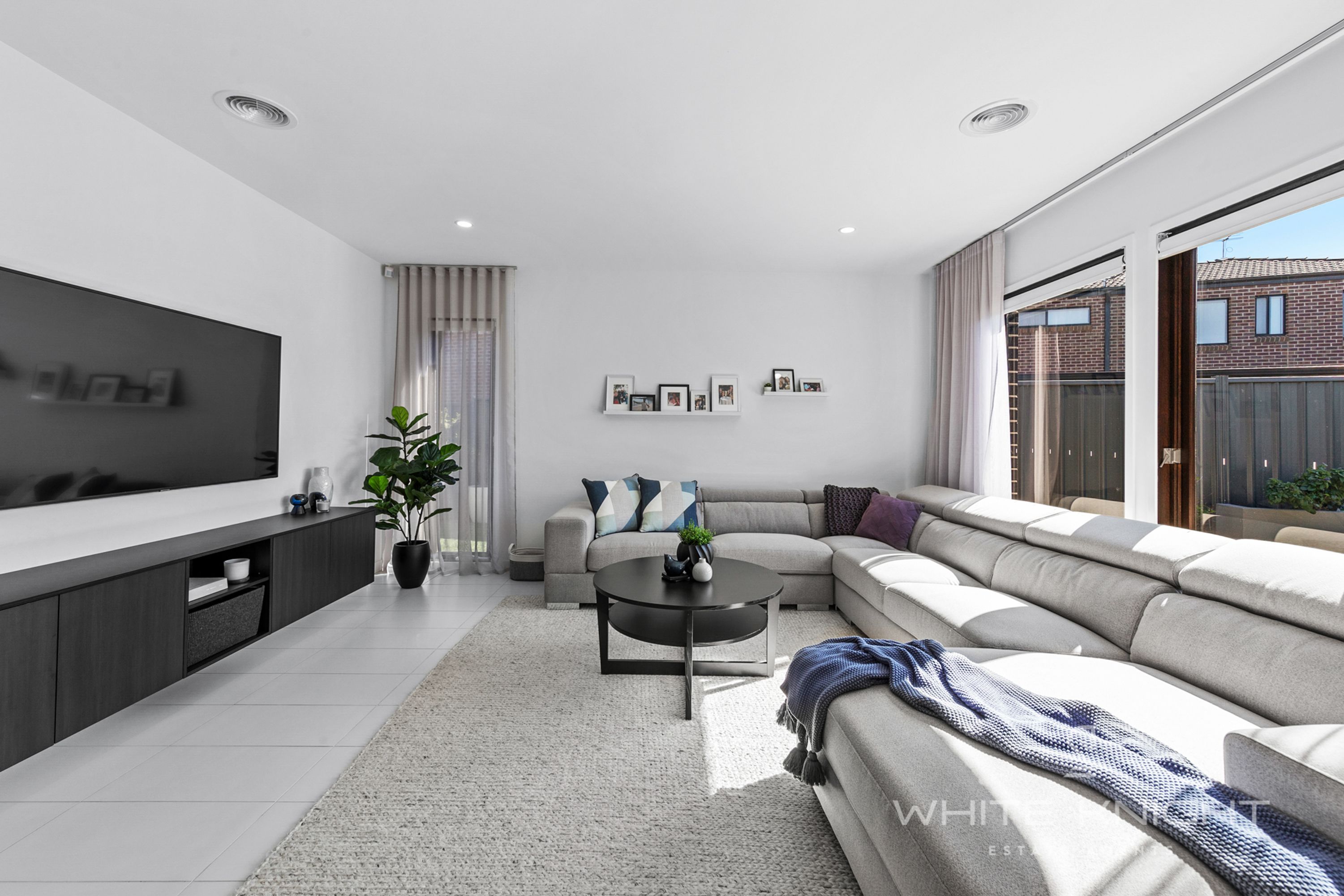 28 Eclipse Avenue, Fraser Rise VIC 3336, Fraser Rise - Thumbnail 4
