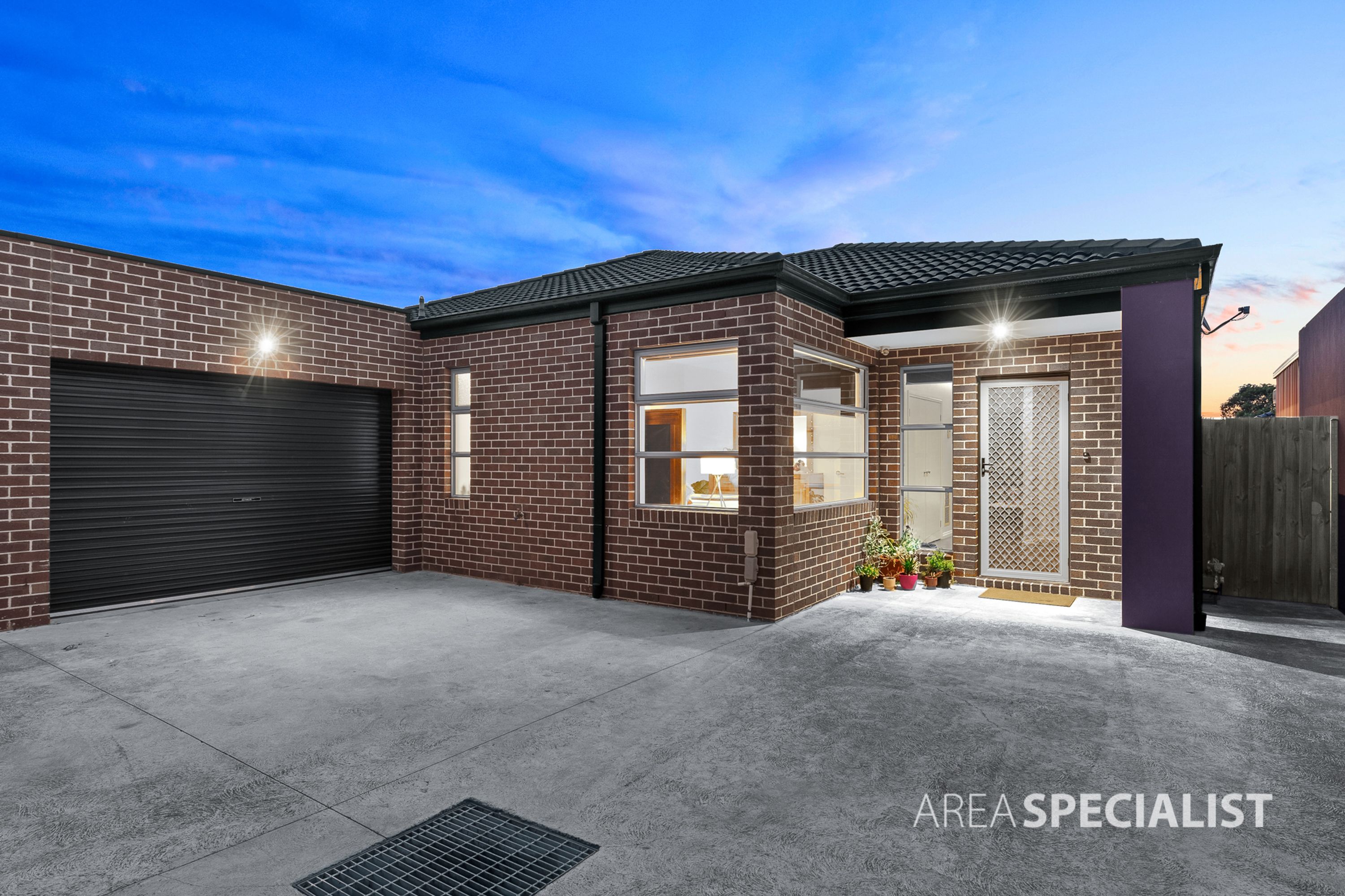 2/11 Luxford Street, St Albans VIC 3021, St Albans - Thumbnail 2
