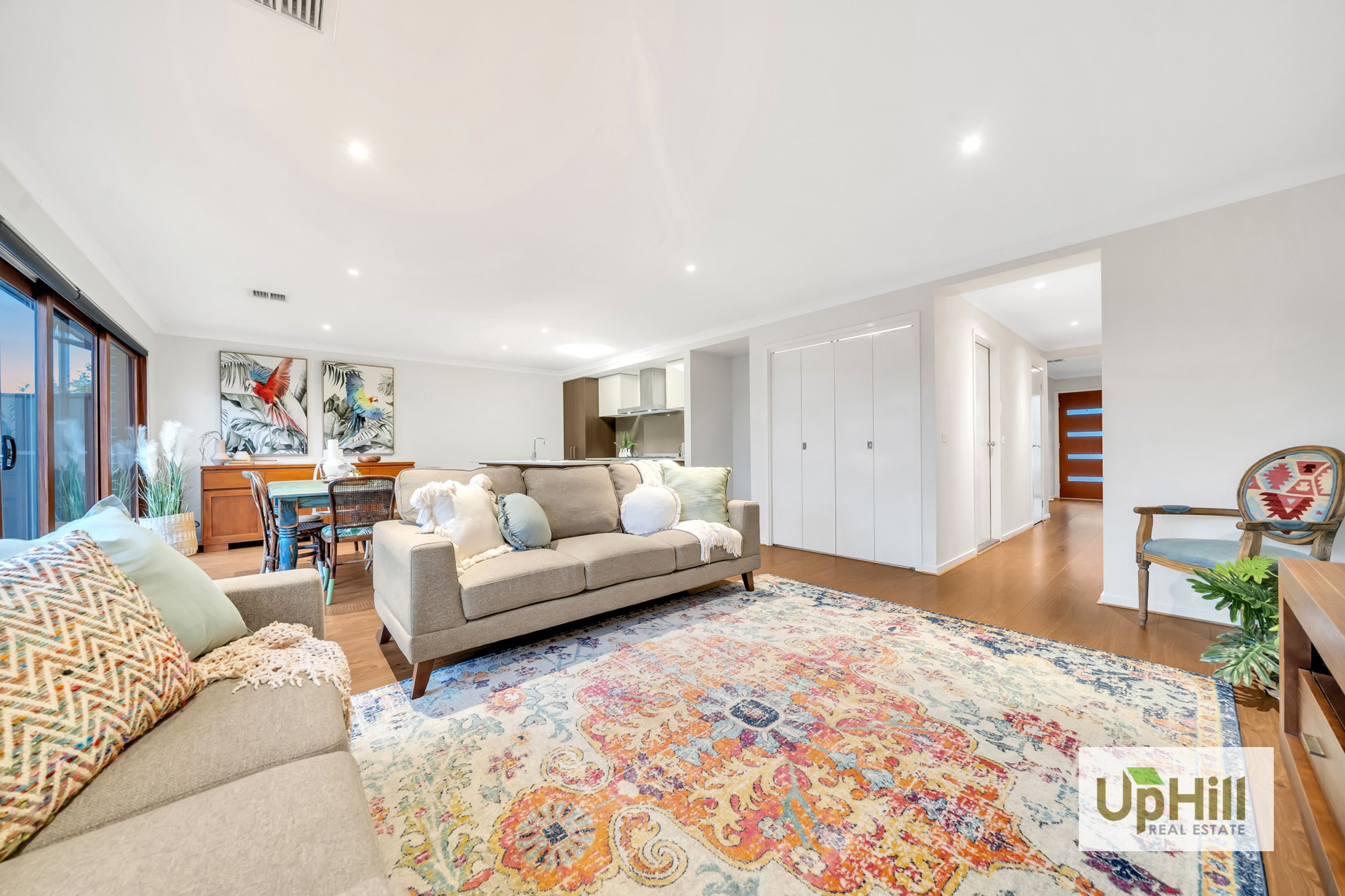 28 SELANDRA BOULEVARD, Clyde North - Thumbnail 8