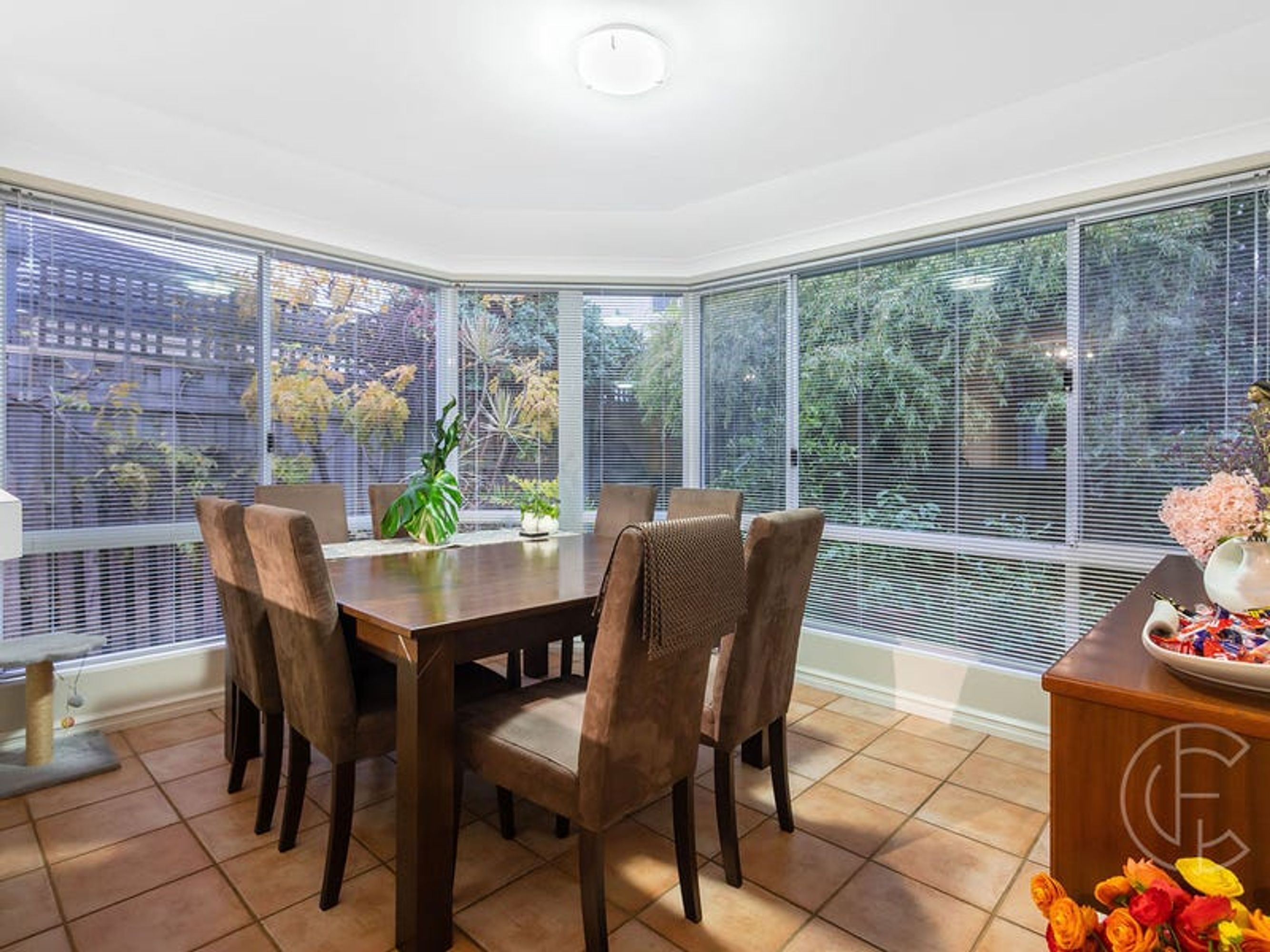 33 Honeyeater Circle, Wembley, WA 6014, Subiaco - Thumbnail 5