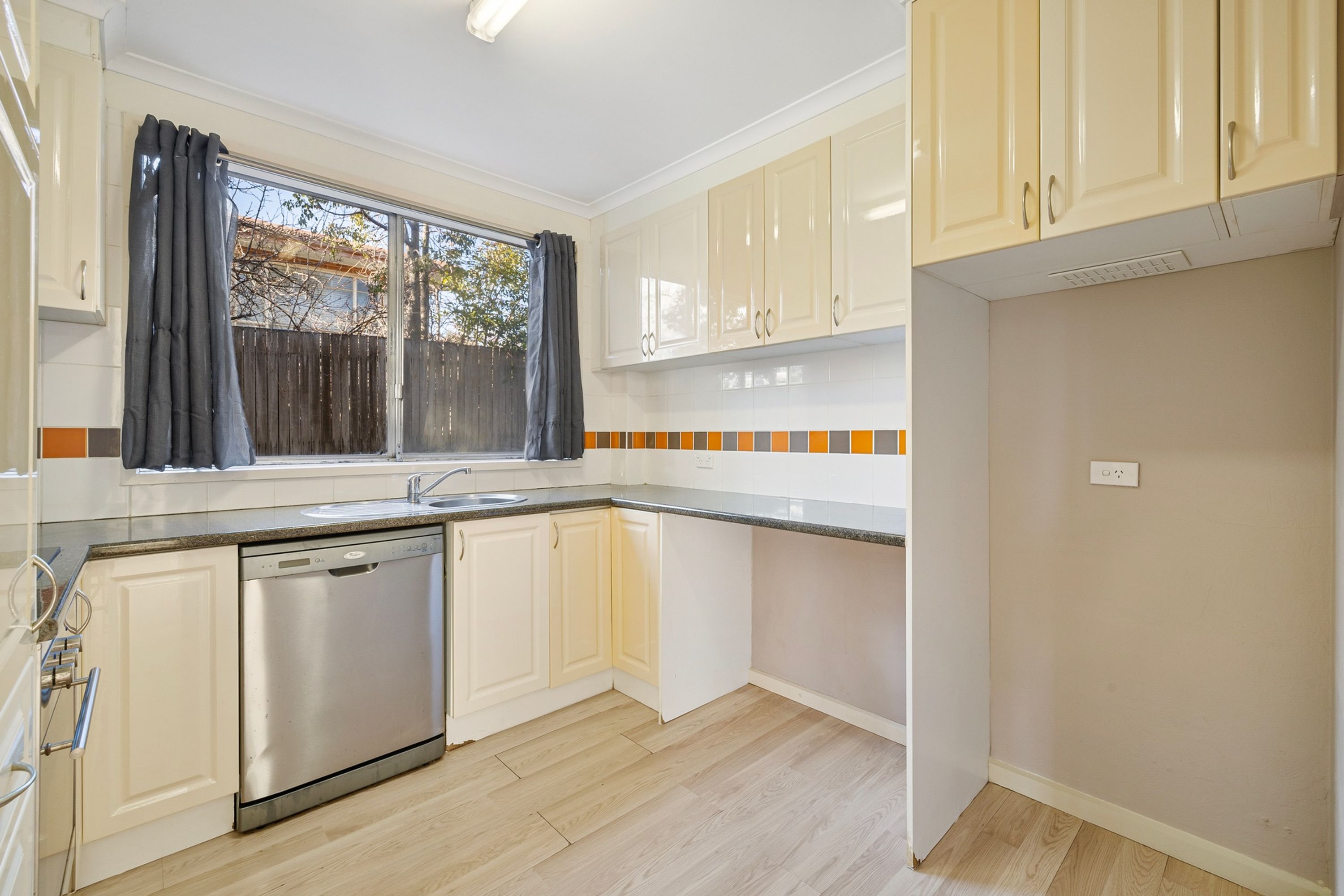 2/56 Henderson Road, Queanbeyan - Thumbnail 5