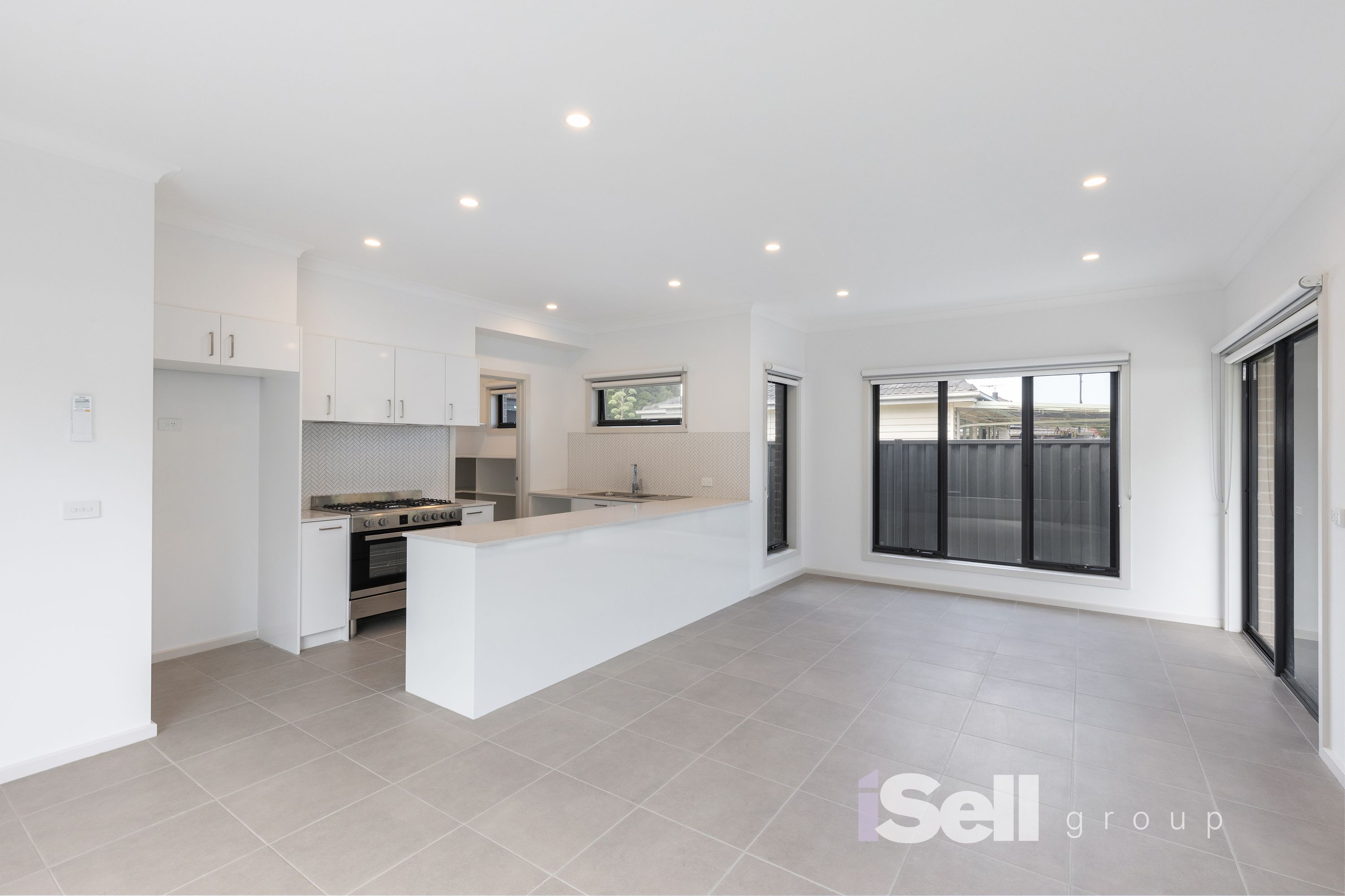 2/6 Theodore Ave, Noble Park - Thumbnail 3