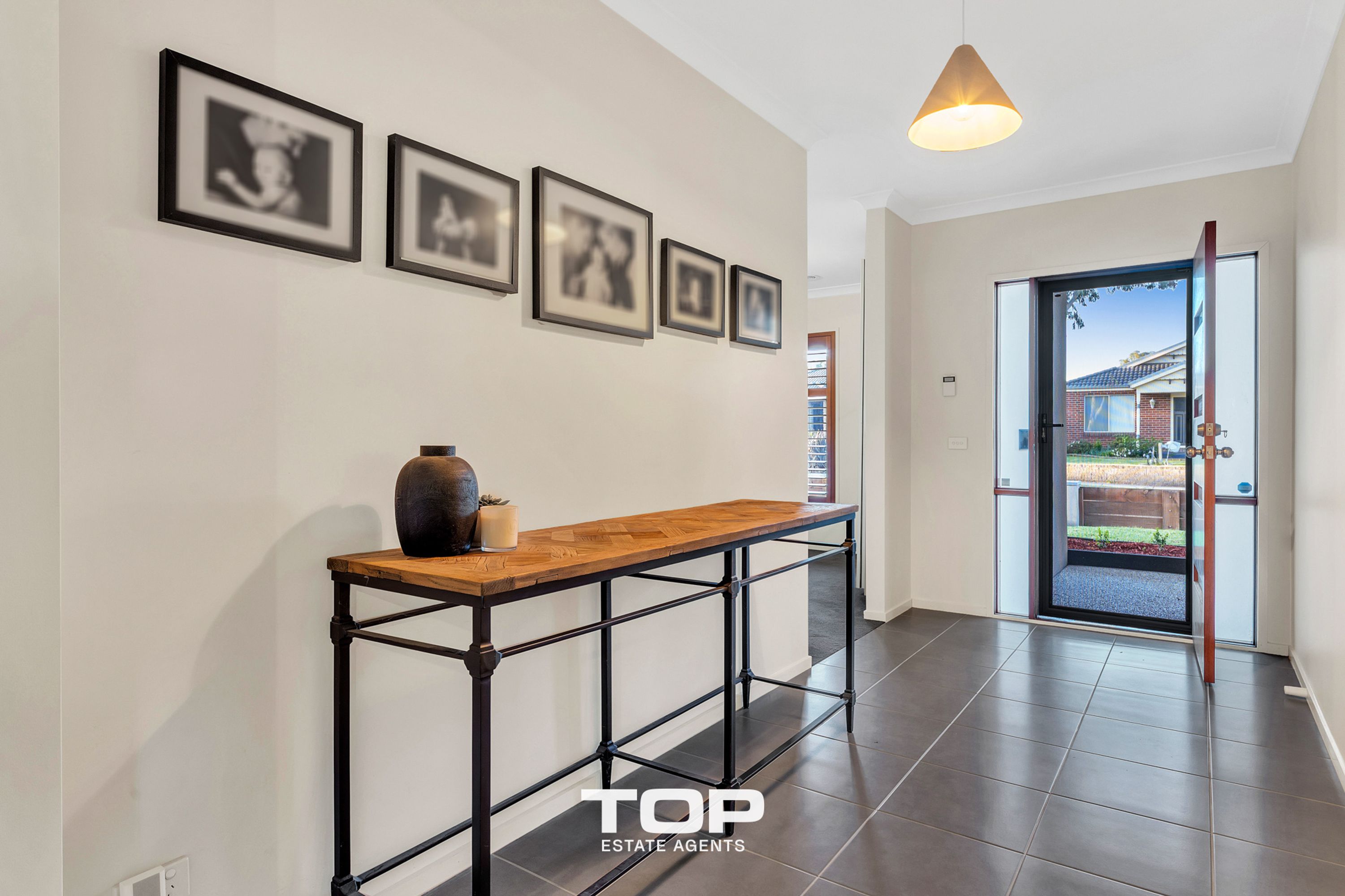 3 Yammerbook Way, Cranbourne East - Thumbnail 4