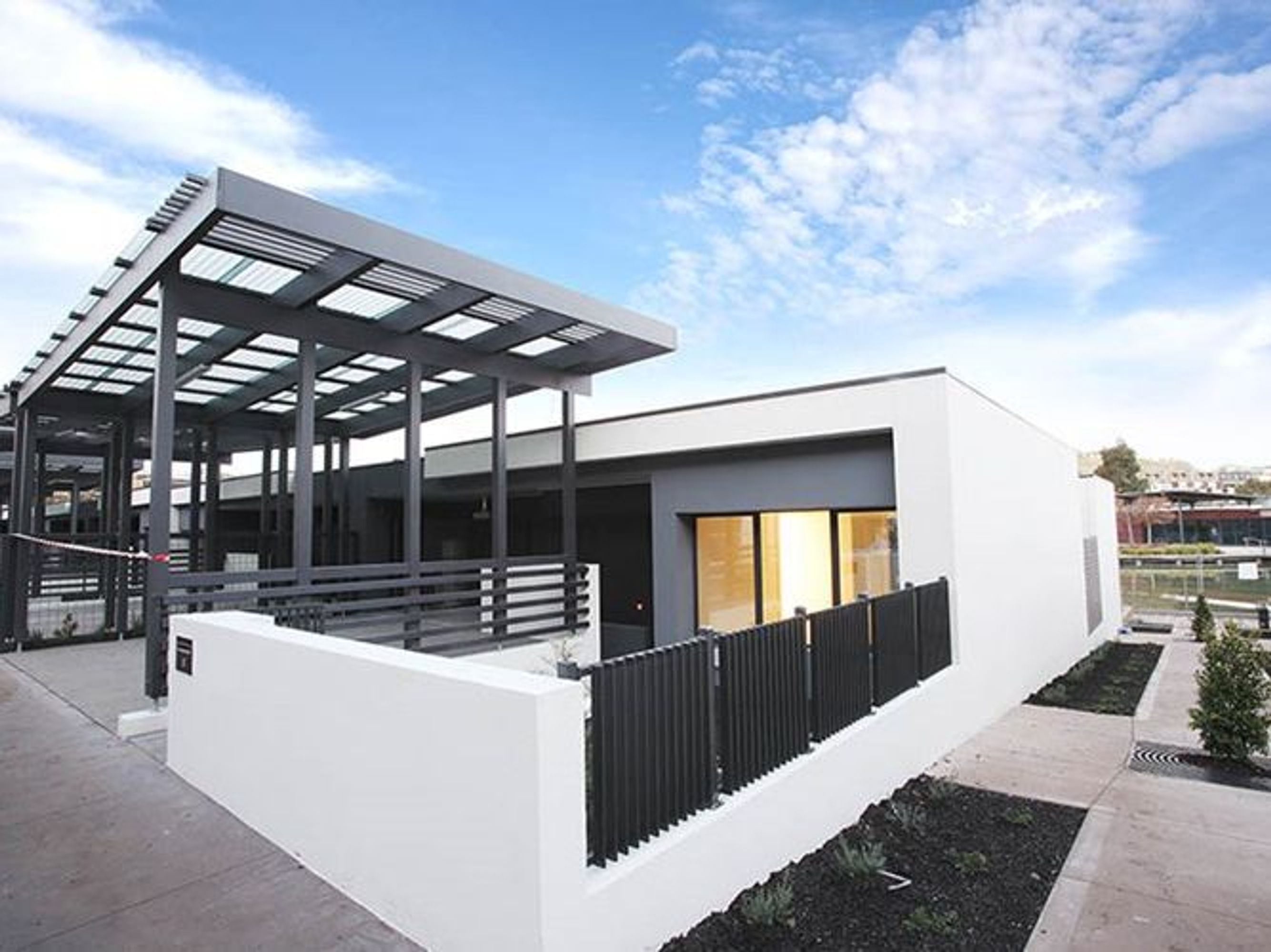8 Boardwalk Place, Keilor East - Thumbnail 2