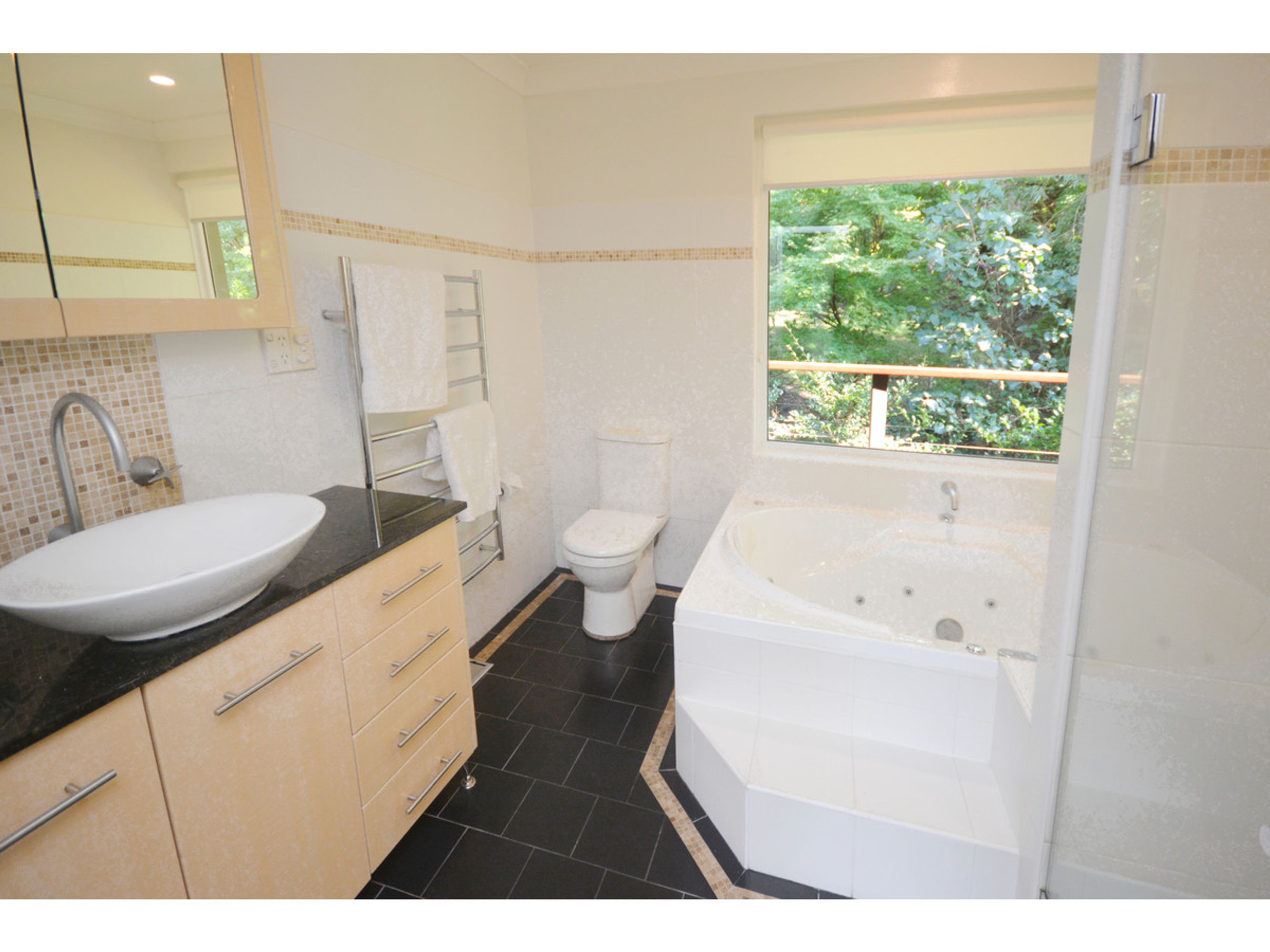 25 Glencoe Road, Katoomba - Thumbnail 4