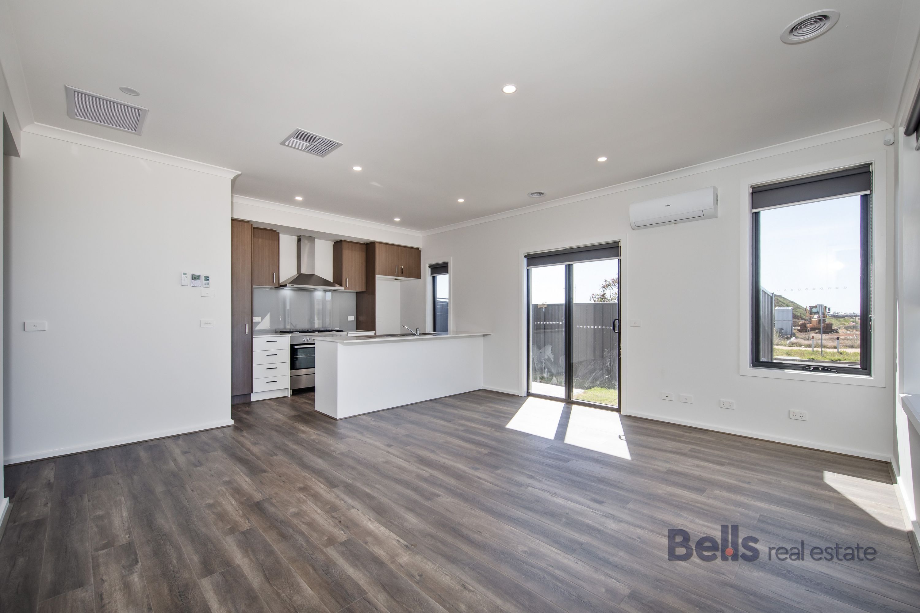 325 Bridge Road, Cobblebank - Thumbnail 3