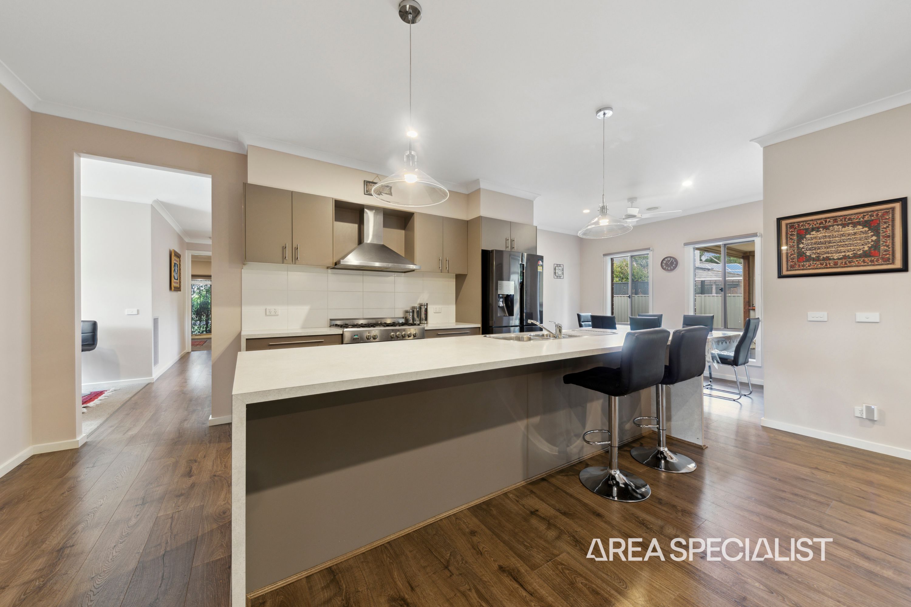 11 Delacour Crescent, Pakenham - Thumbnail 2