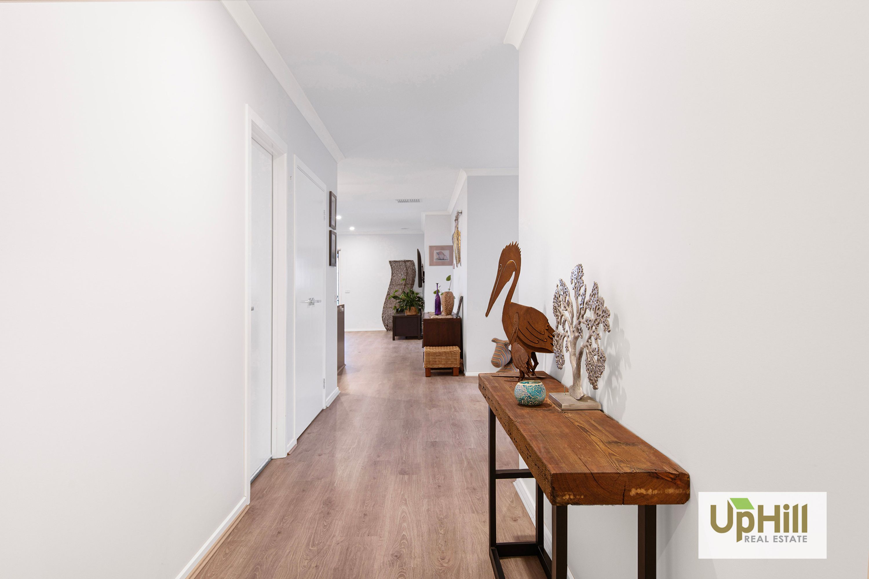 4 Charolais Way, Clyde North - Thumbnail 3