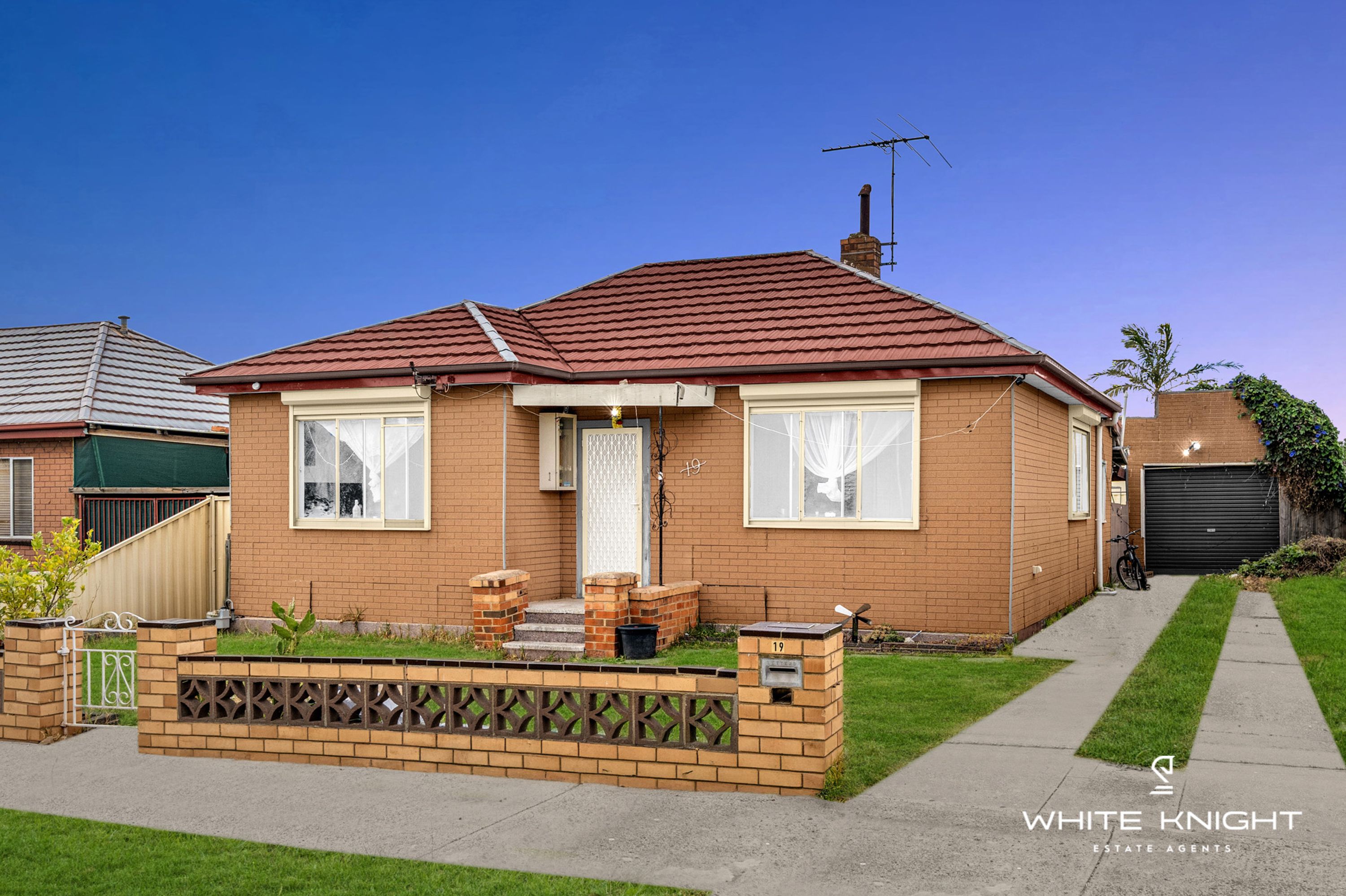 19 Hook Street, St Albans VIC 3021, St Albans - Thumbnail 2