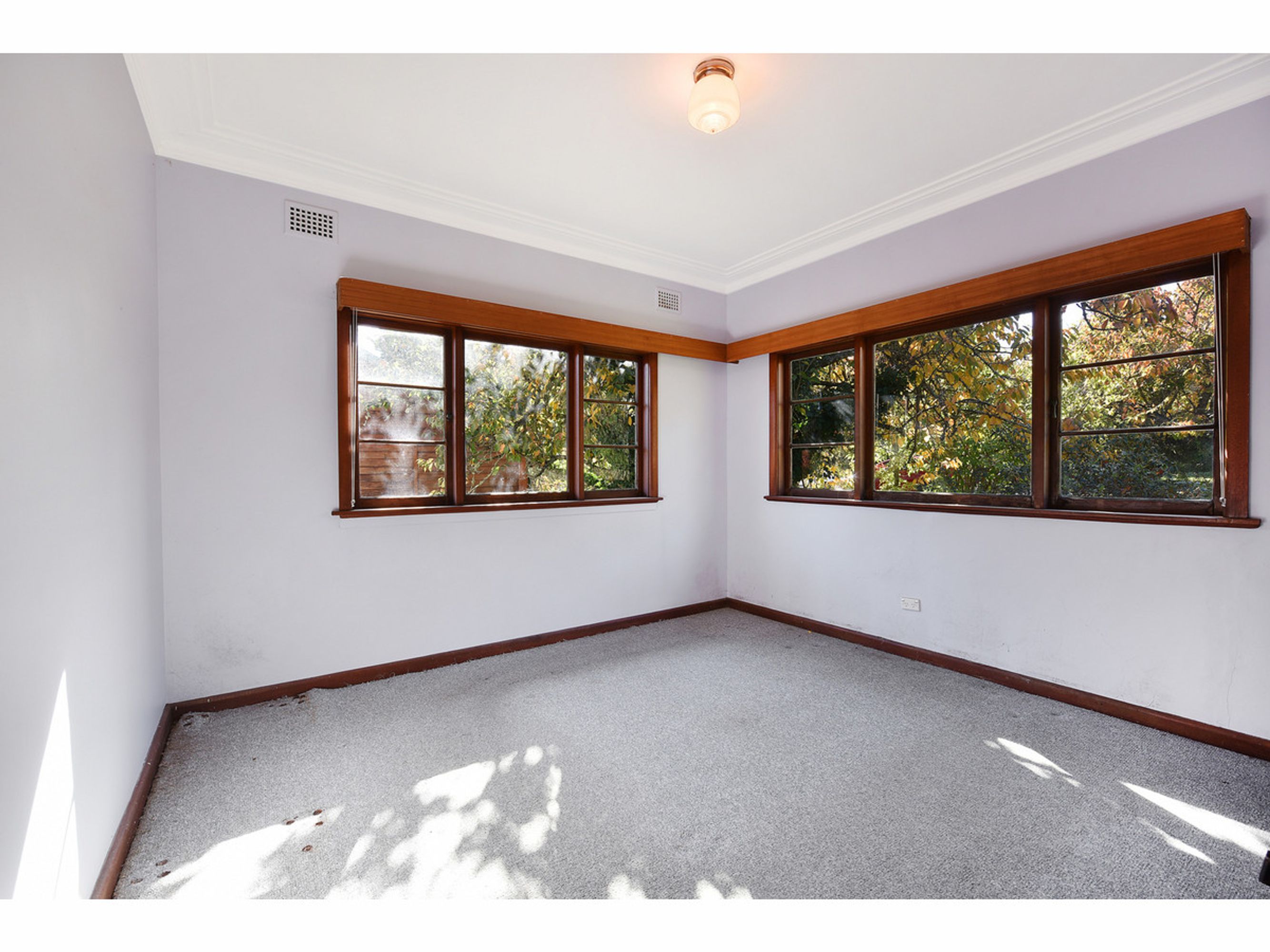 18 Eunoe Street, Katoomba - Thumbnail 7