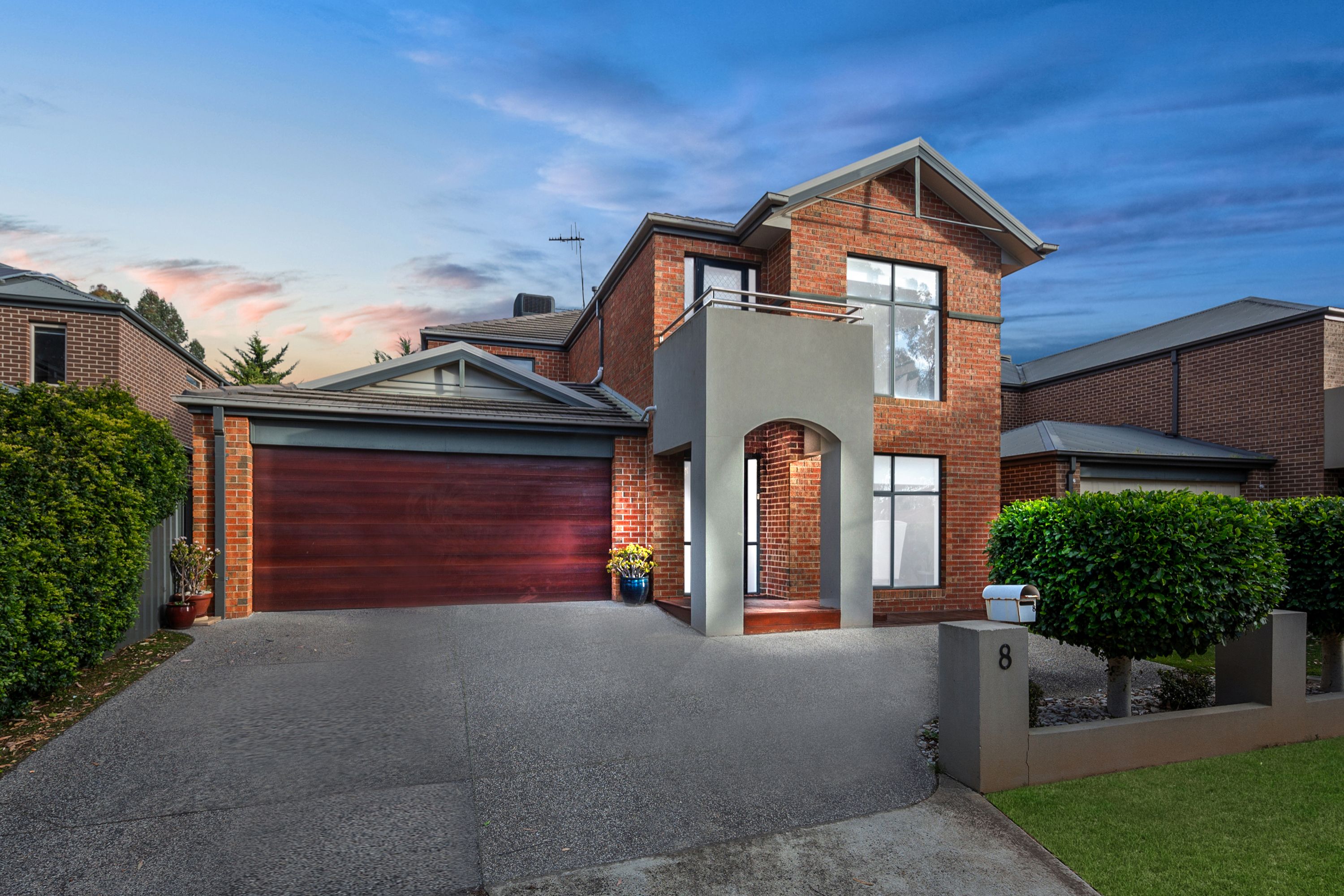 8 Errindura Place, Caroline Springs VIC 3023, Caroline Springs - Thumbnail 2