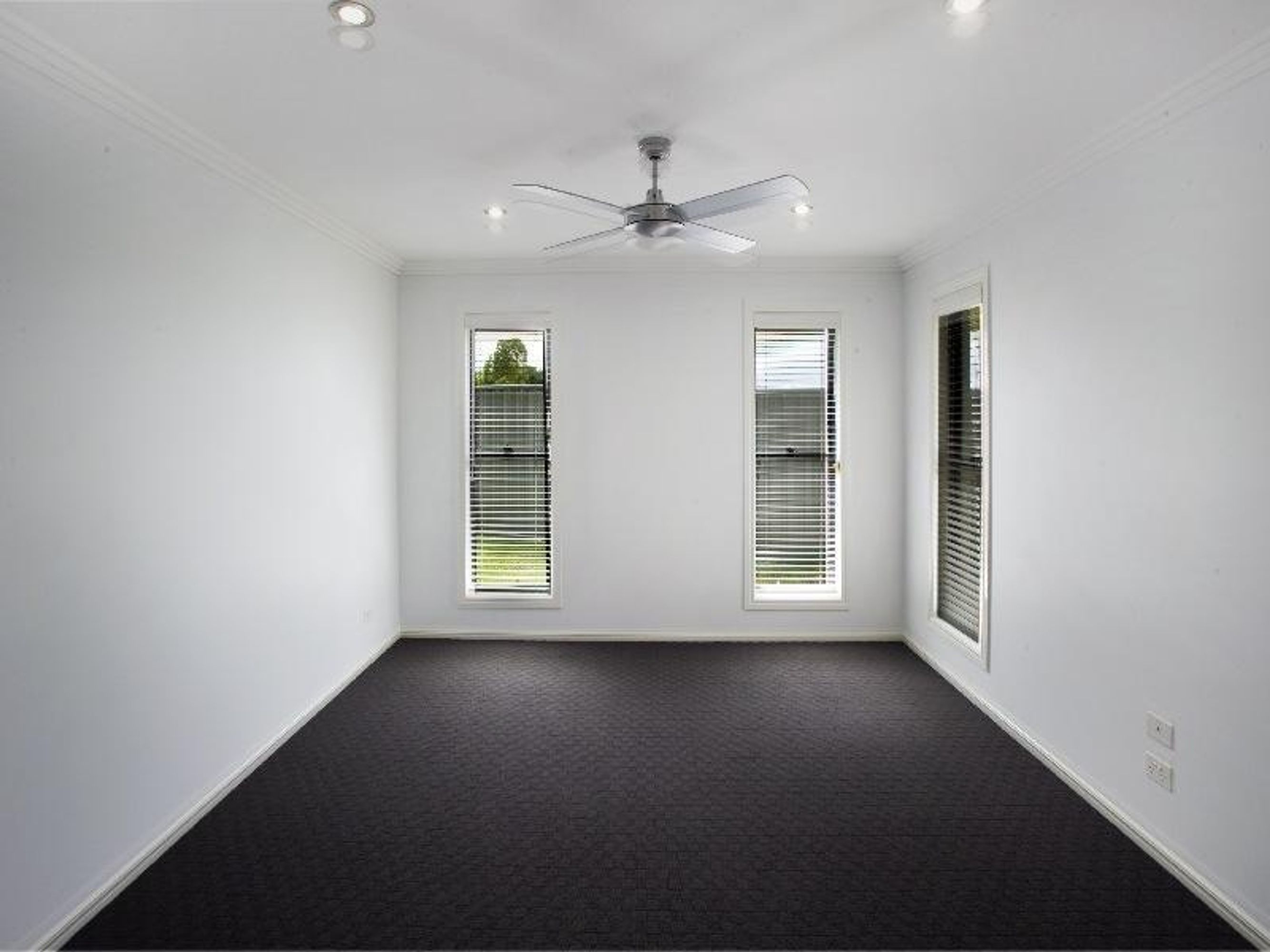 22 Mark Close, Grafton - Thumbnail 7