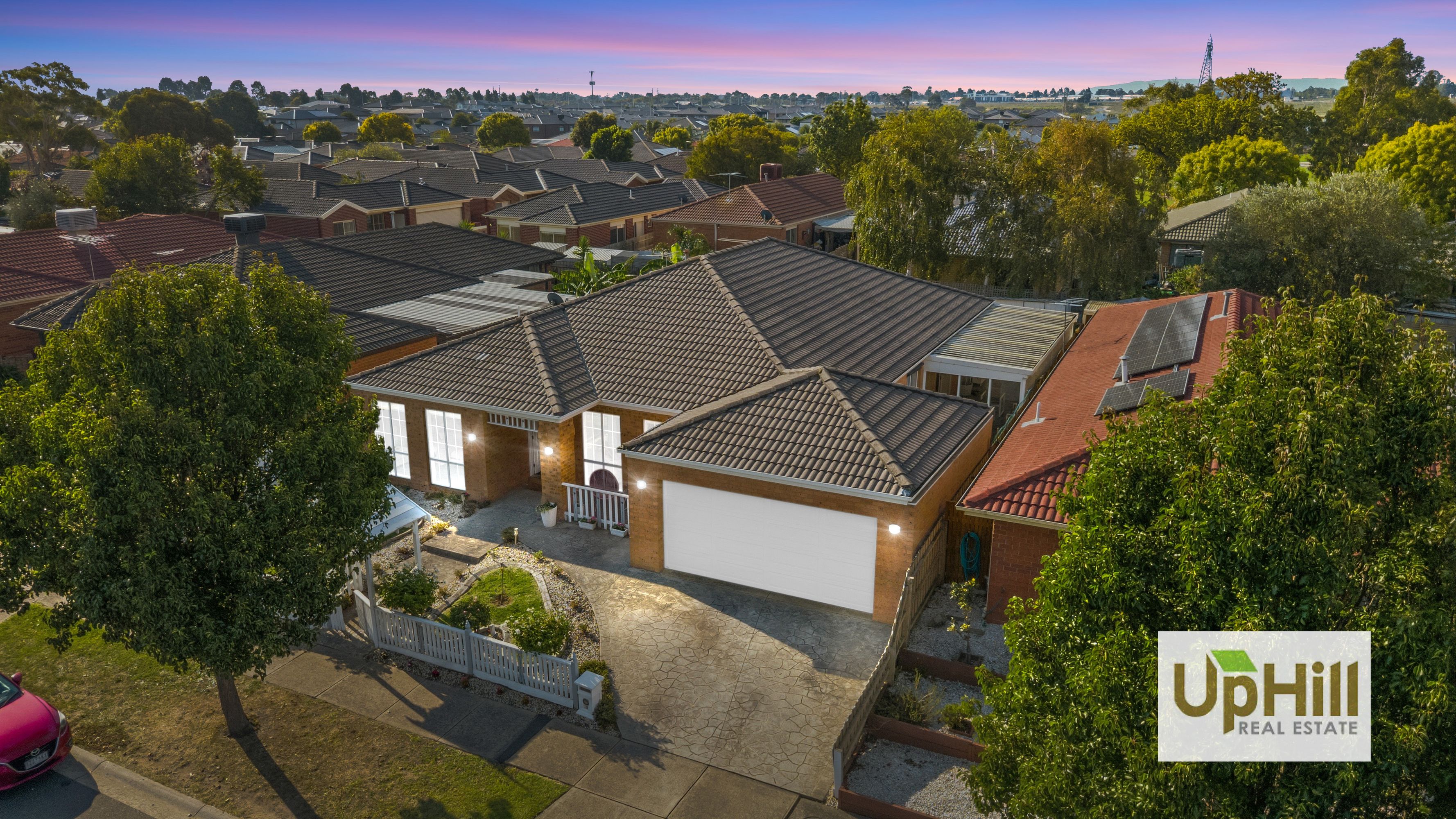 28 Cornwell Crescent, Cranbourne East - Thumbnail 2